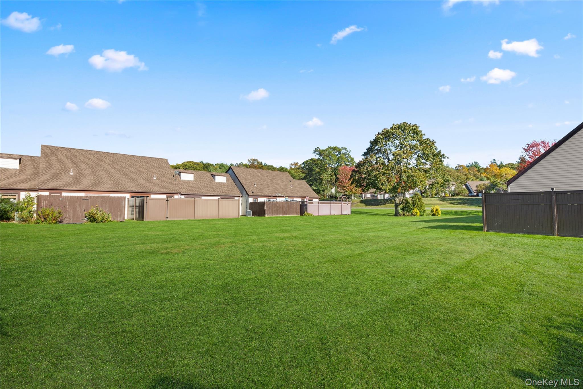 #16 photo, 93 Gauguin Court, সাফোক কাউন্টি Middle Island , NY 11953