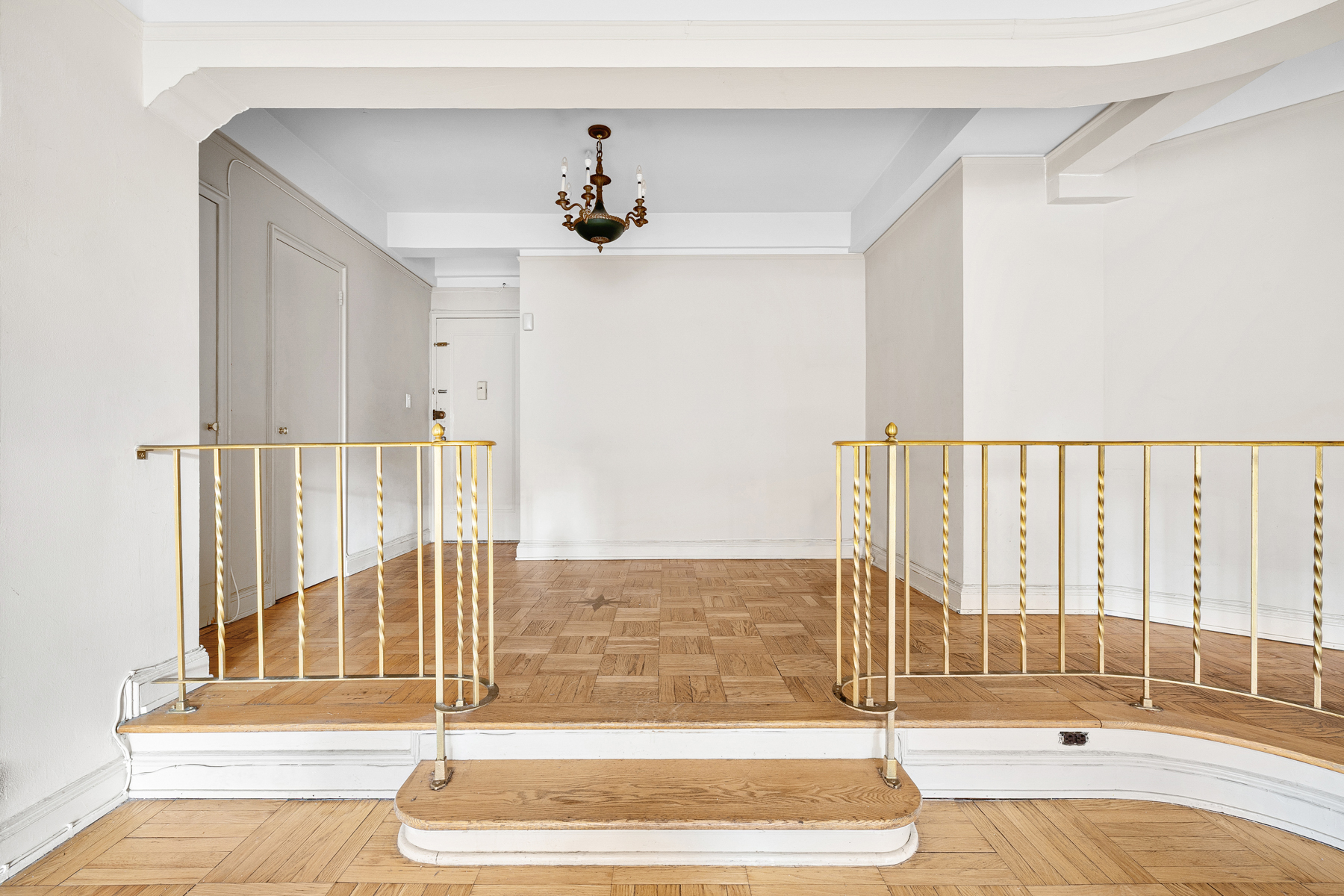 #5 photo, 123 E 37th Street, マンハッタン Murray Hill , NY 10016