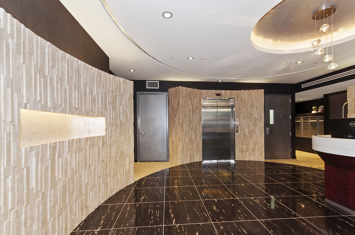 #13 photo, 337 E 62ND Street, マンハッタン Lenox Hill , NY 10065