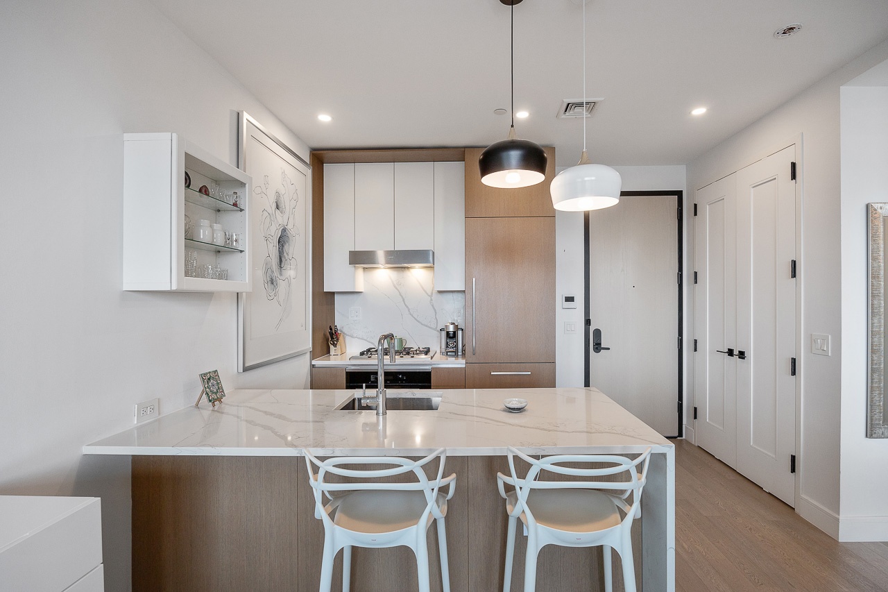 #3 photo, 22-43 Jackson Avenue, Court Square , NY 11101