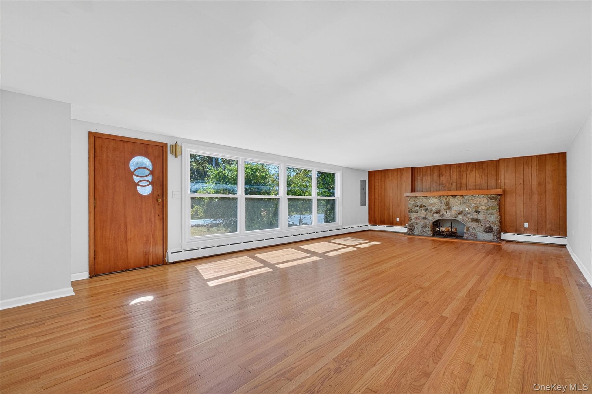 #5 photo, 86 Gardnertown Road, Newburgh , NY 12550