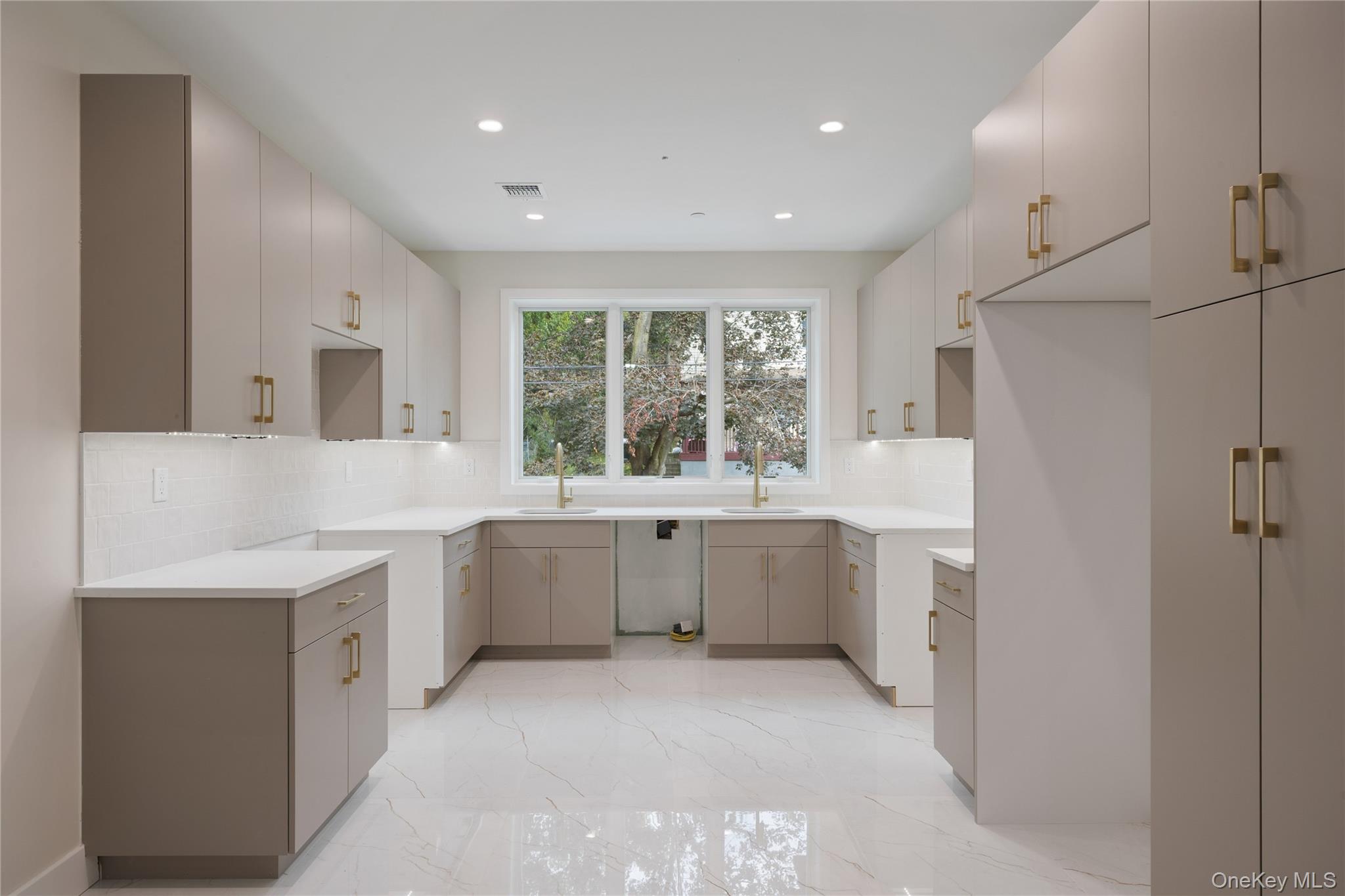 #14 photo, 133 Lake Street, Monsey , NY 10977