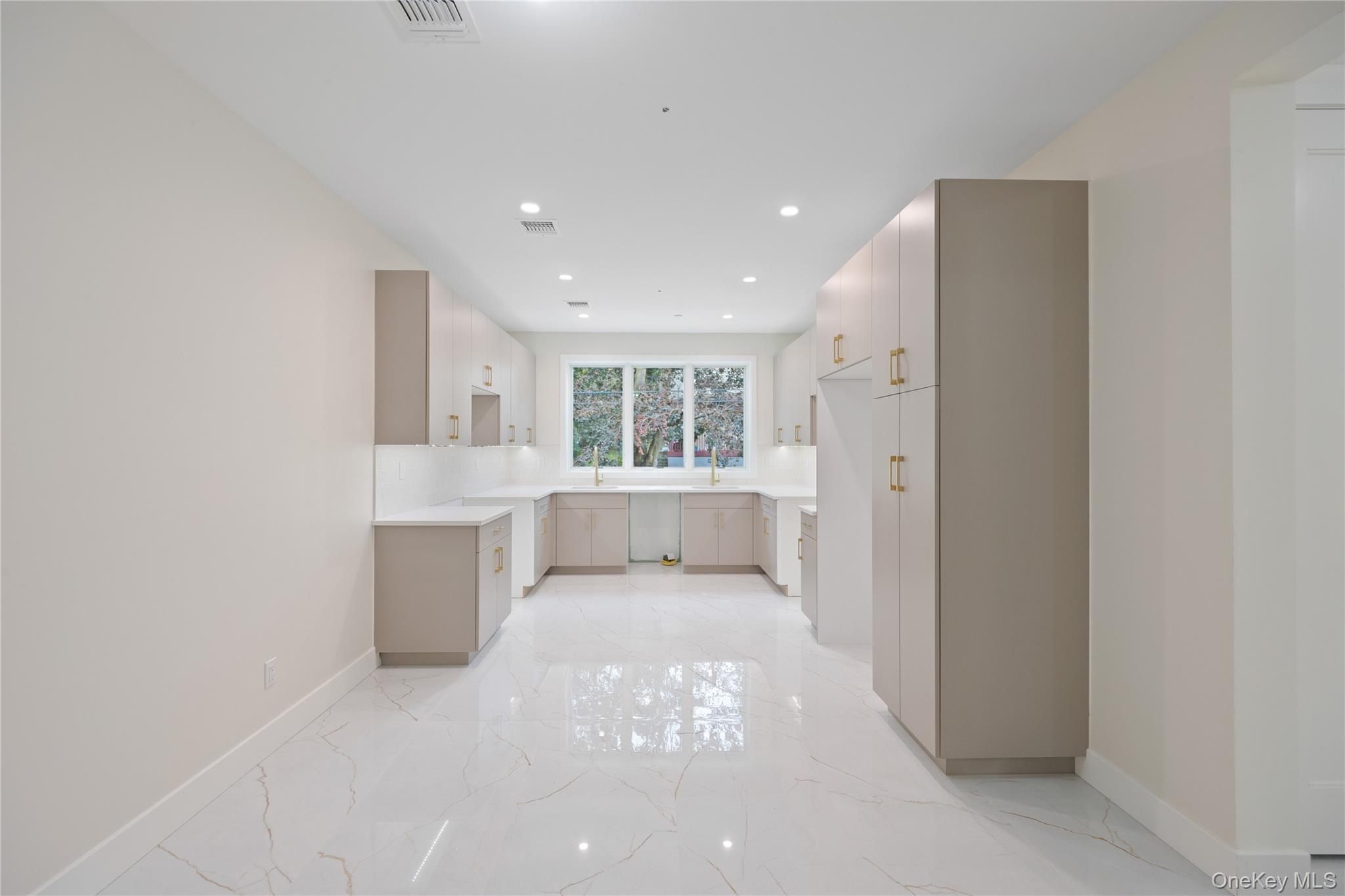 #17 photo, 133 Lake Street, Monsey , NY 10977