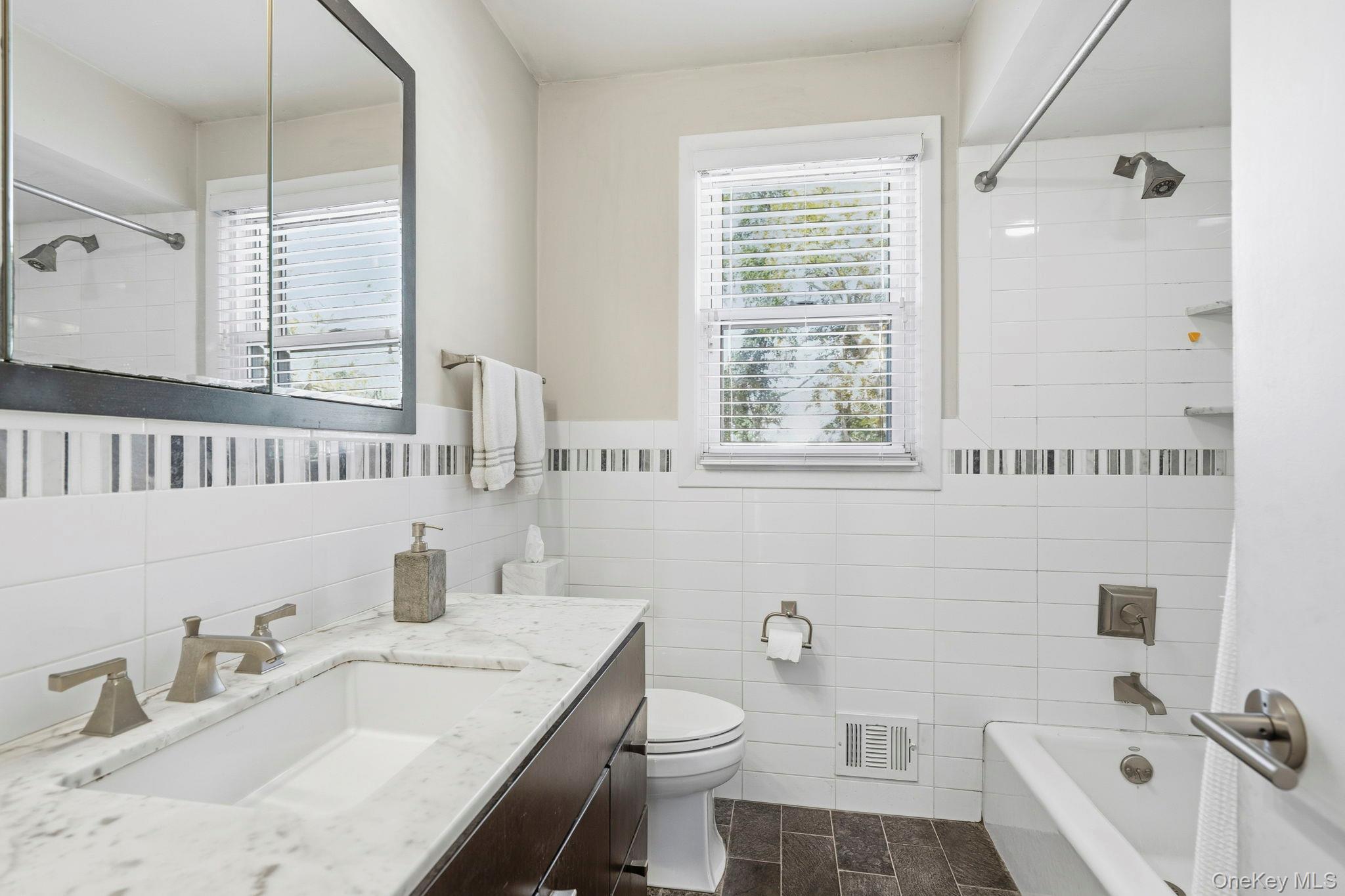 #16 photo, 52 Rogers Drive, New Rochelle , NY 10804