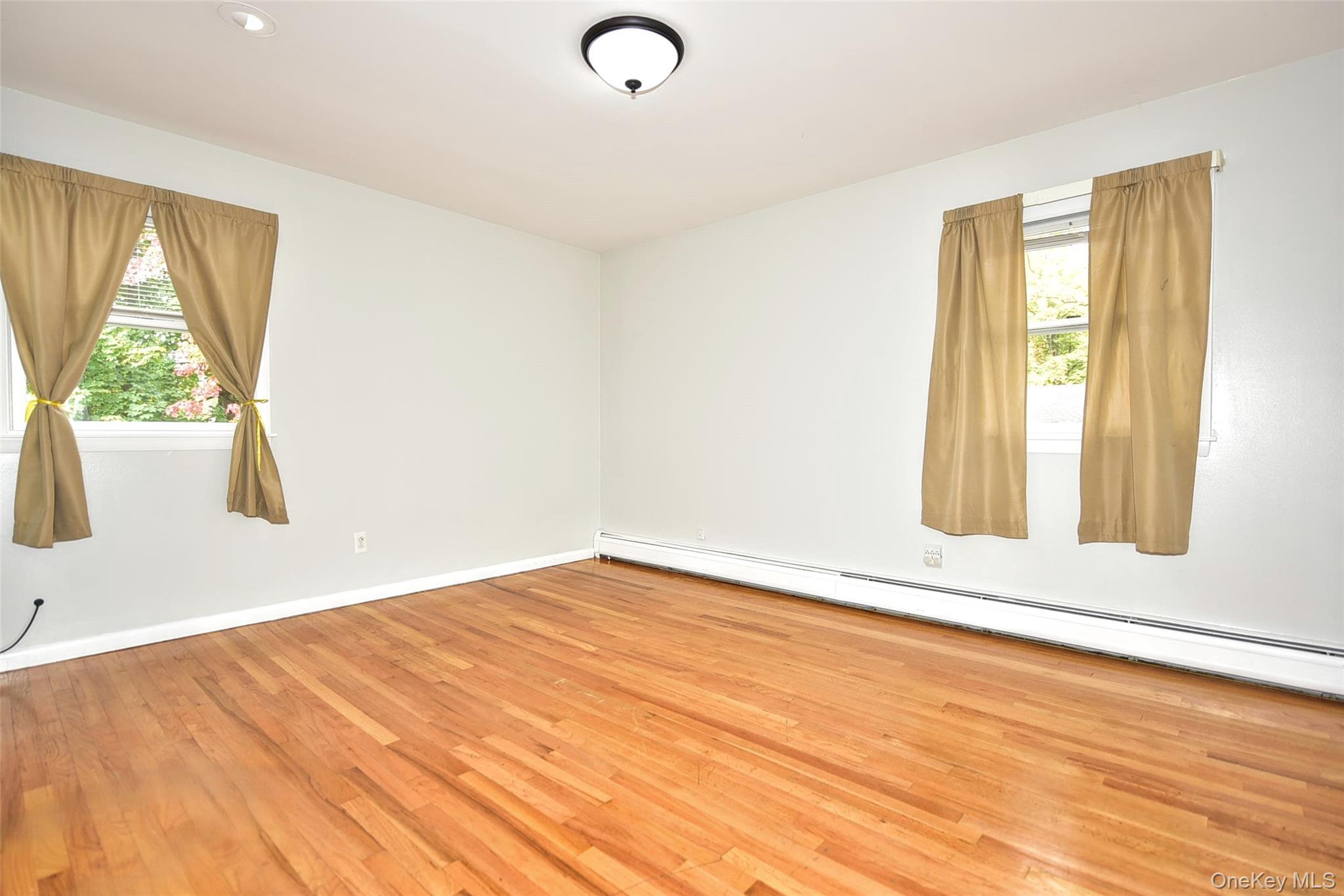 #16 photo, 33 S Hillcrest Road, Suffern , NY 10901