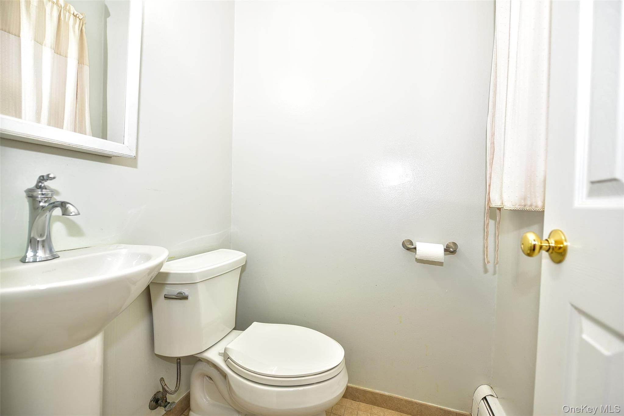 #17 photo, 33 S Hillcrest Road, Suffern , NY 10901