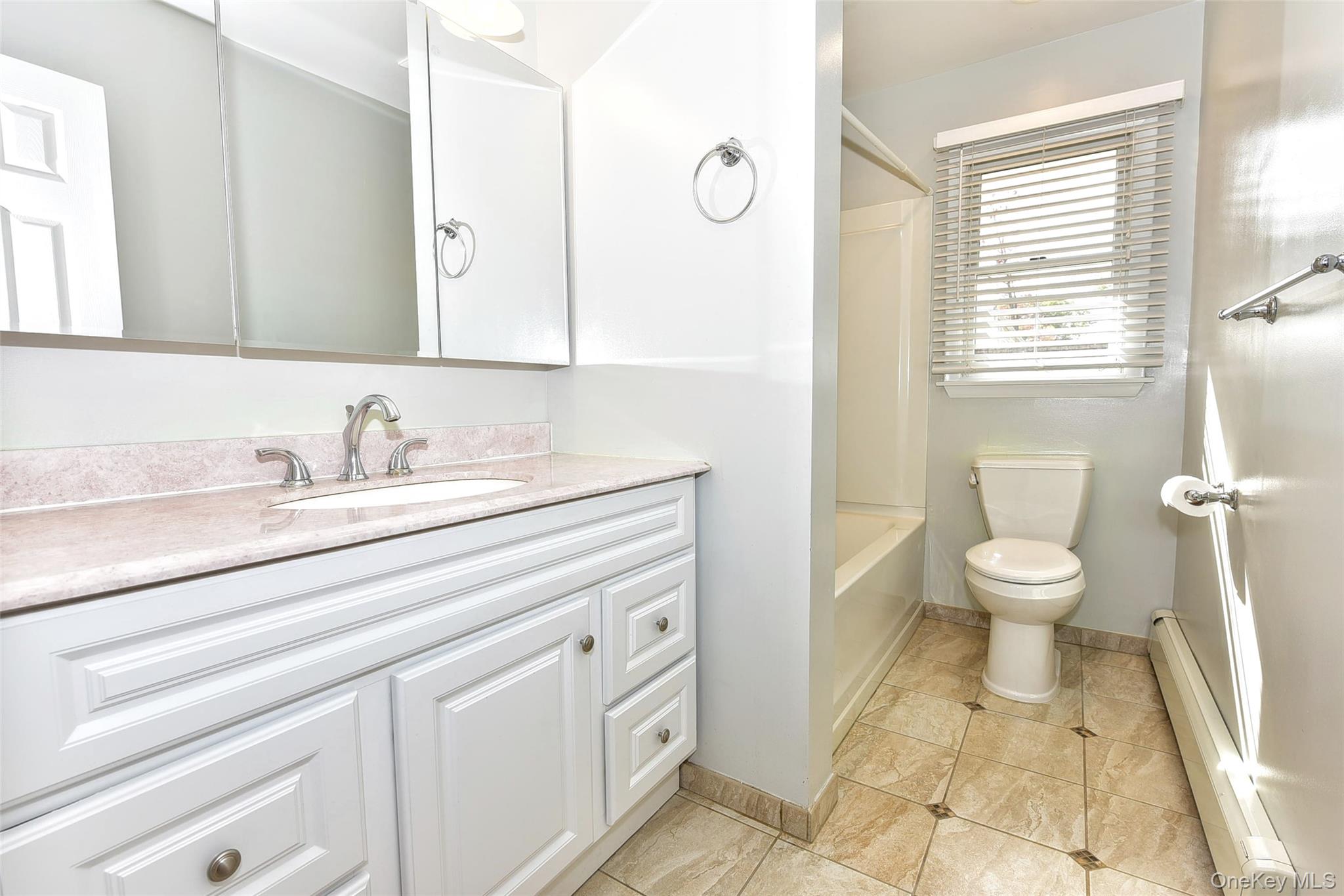 #19 photo, 33 S Hillcrest Road, Suffern , NY 10901