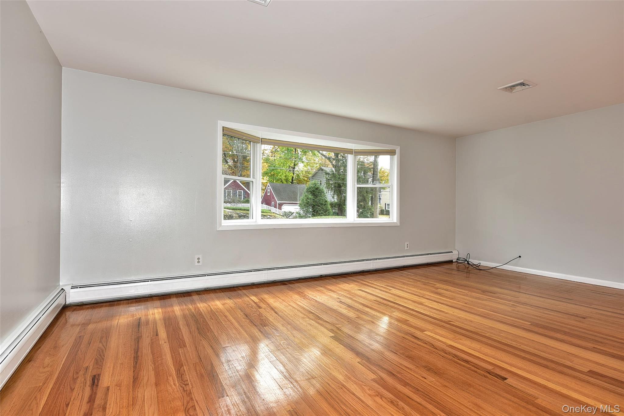 #6 photo, 33 S Hillcrest Road, Suffern , NY 10901