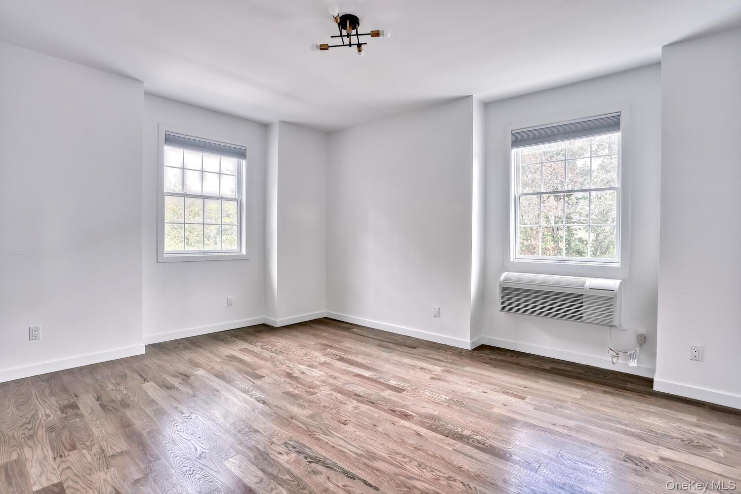 #14 photo, 962 S Route 9W, Congers , NY 10920