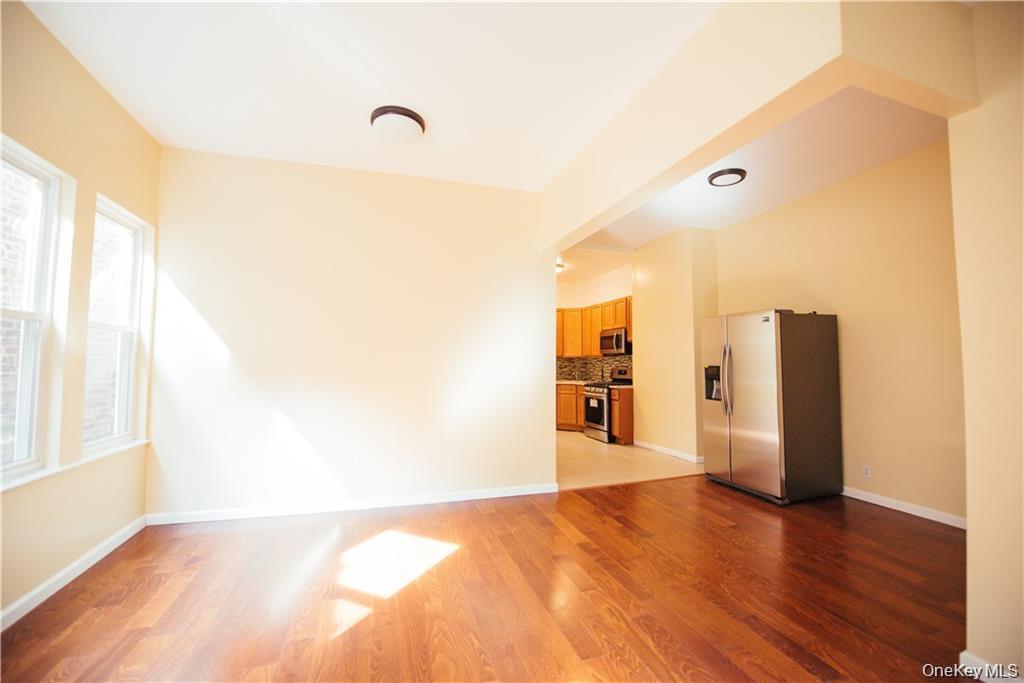 #2 photo, 1443 Beach Avenue, ブロンクス区 Bronx , NY 10460