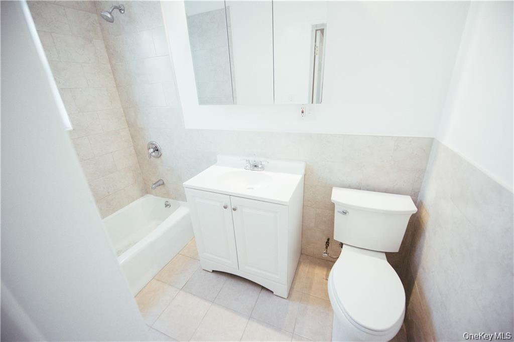 #9 photo, 1443 Beach Avenue, ブロンクス区 Bronx , NY 10460