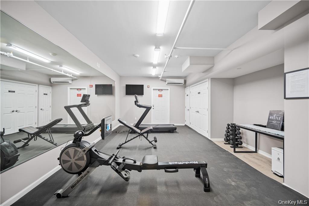 #19 photo, 108 N Kensico Avenue, White Plains , NY 10604