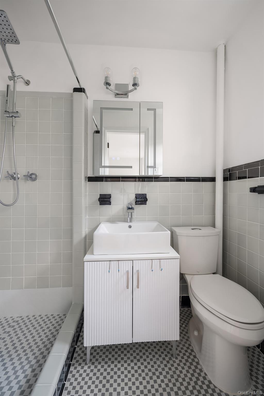 #20 photo, 5430 Netherland Avenue, Bronx , NY 10471