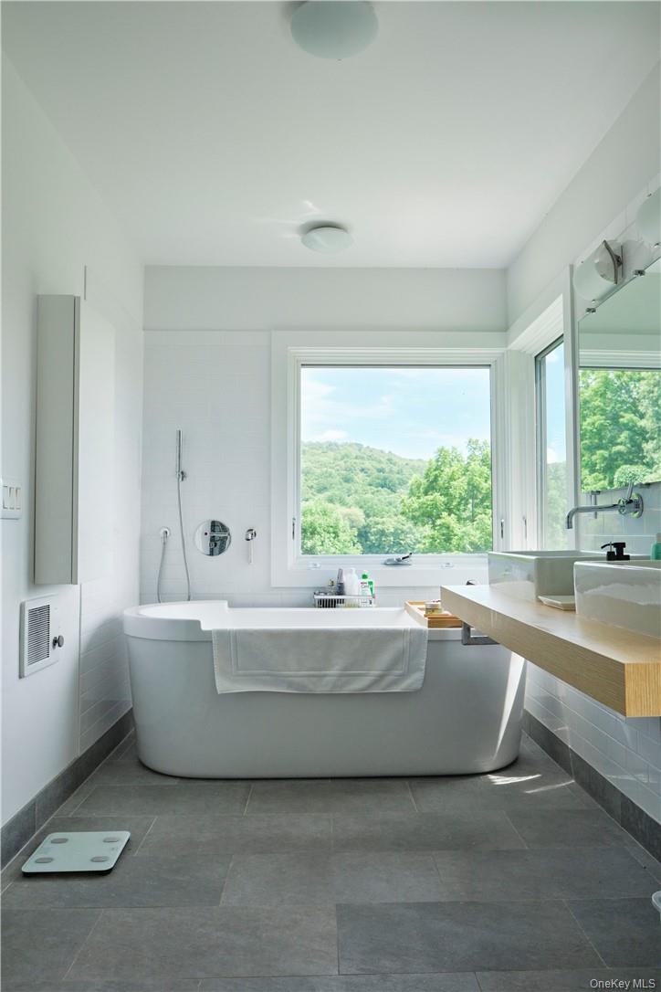 #9 photo, 194 Pleasant Ridge Road, Poughquag , NY 12570