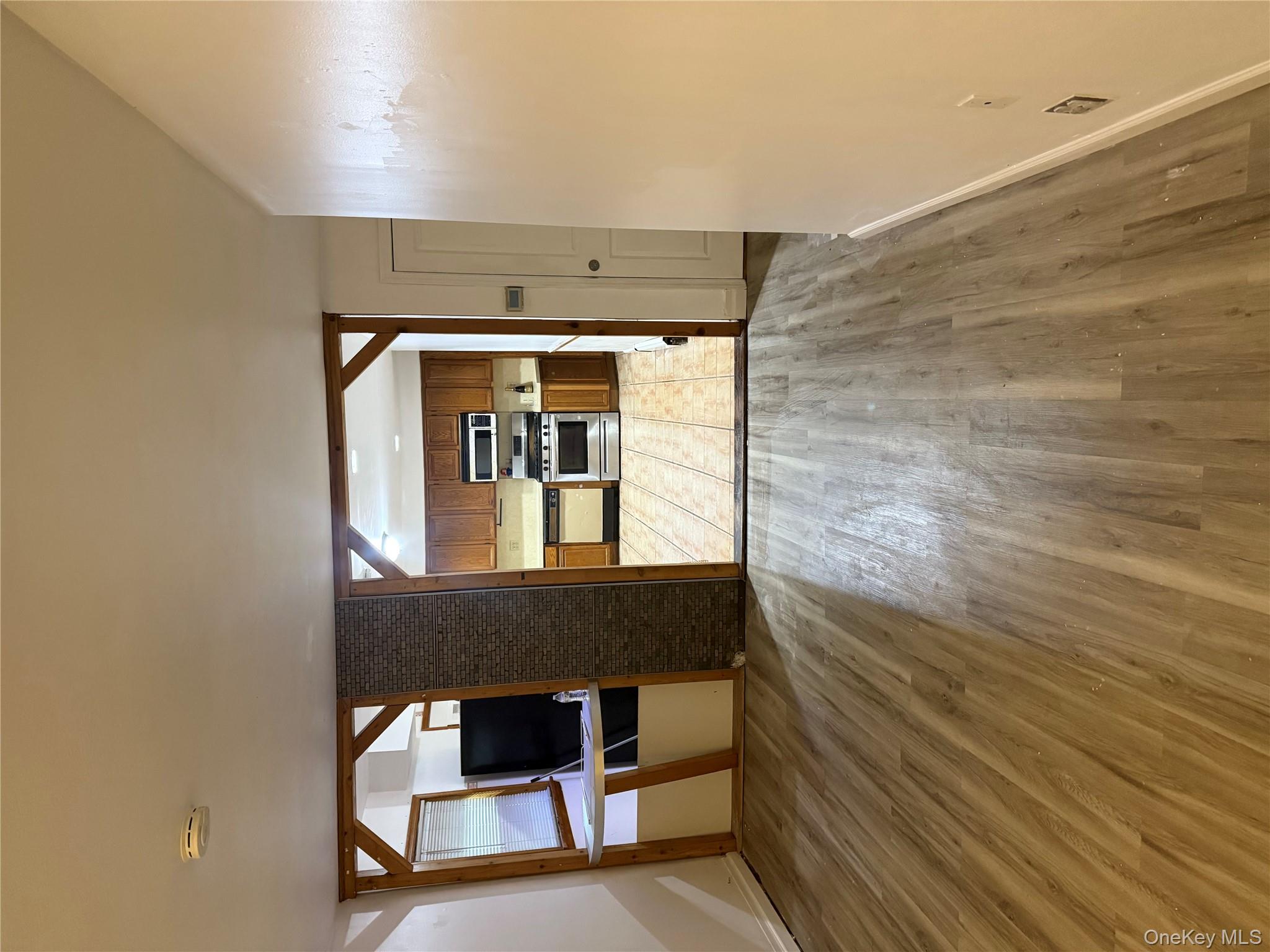 #4 photo, 178 Commack Road, サフォーク郡 Deer Park , NY 11729