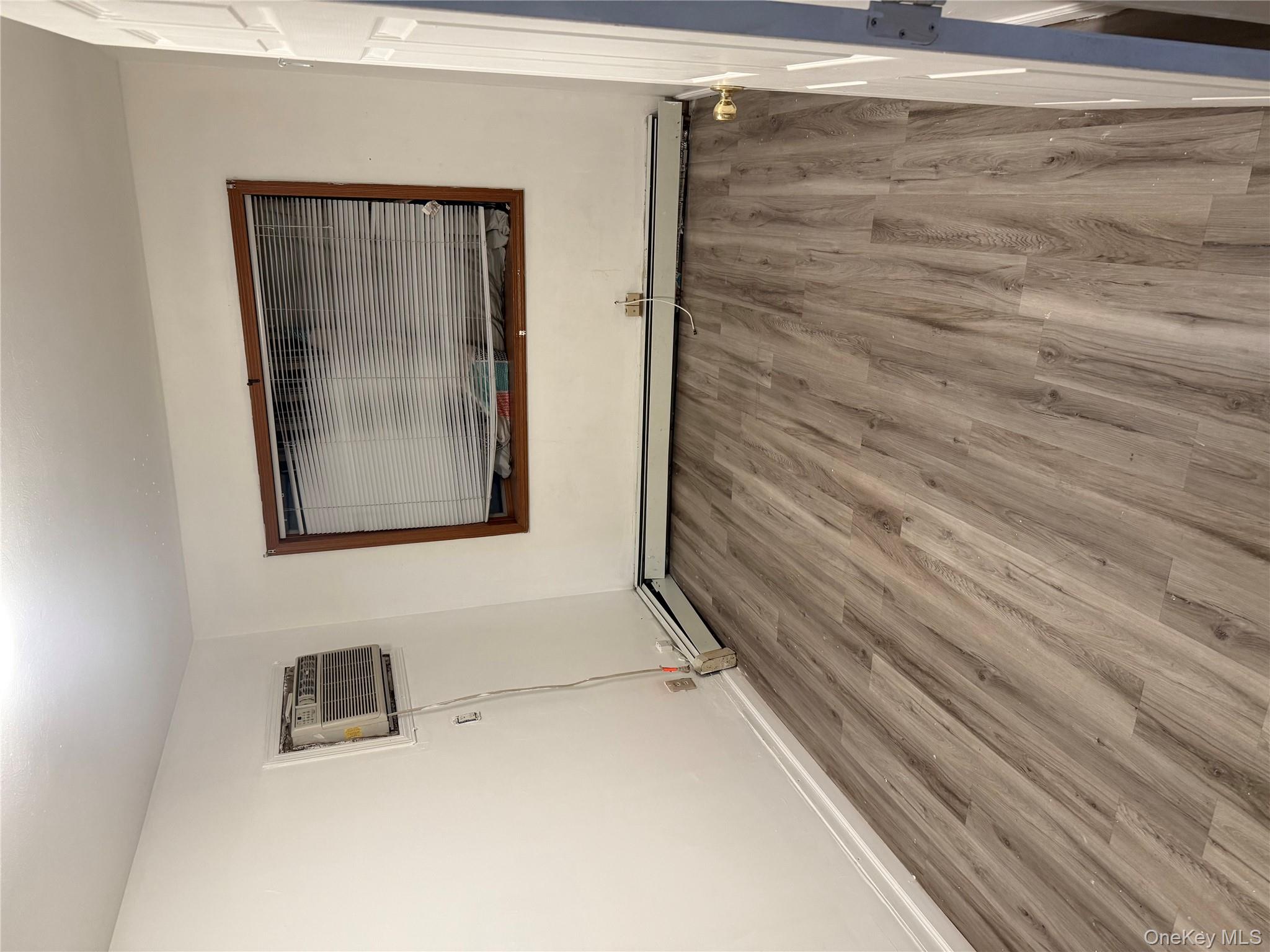 #6 photo, 178 Commack Road, サフォーク郡 Deer Park , NY 11729