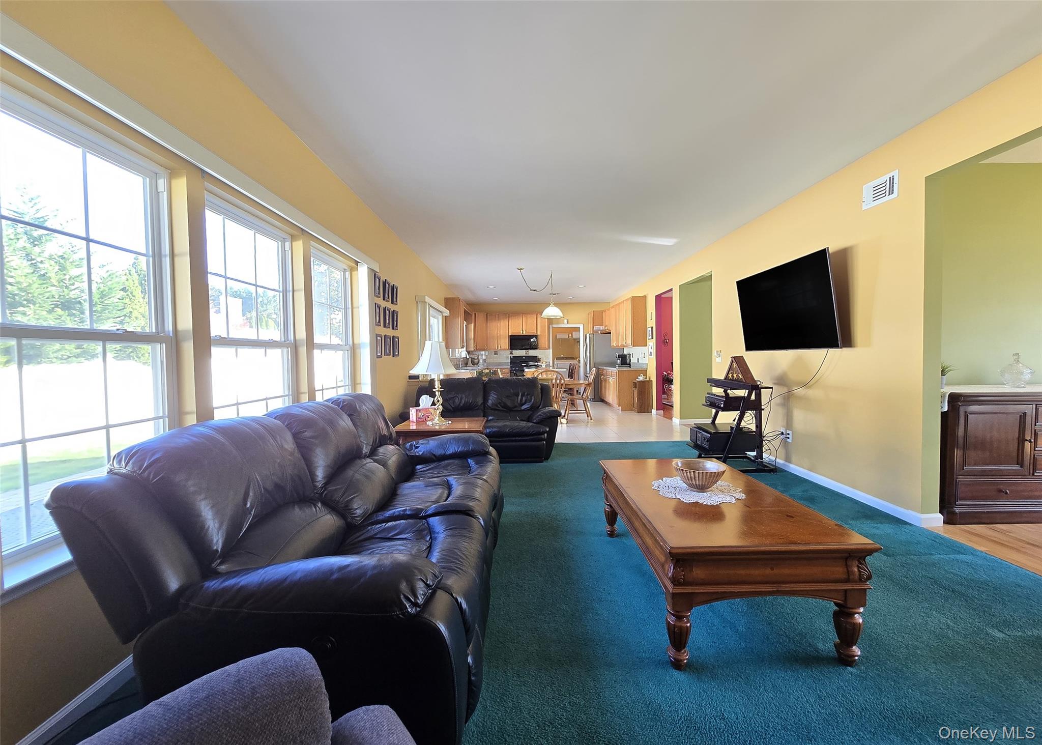 #12 photo, 5 North Street, サフォーク郡 Coram , NY 11727