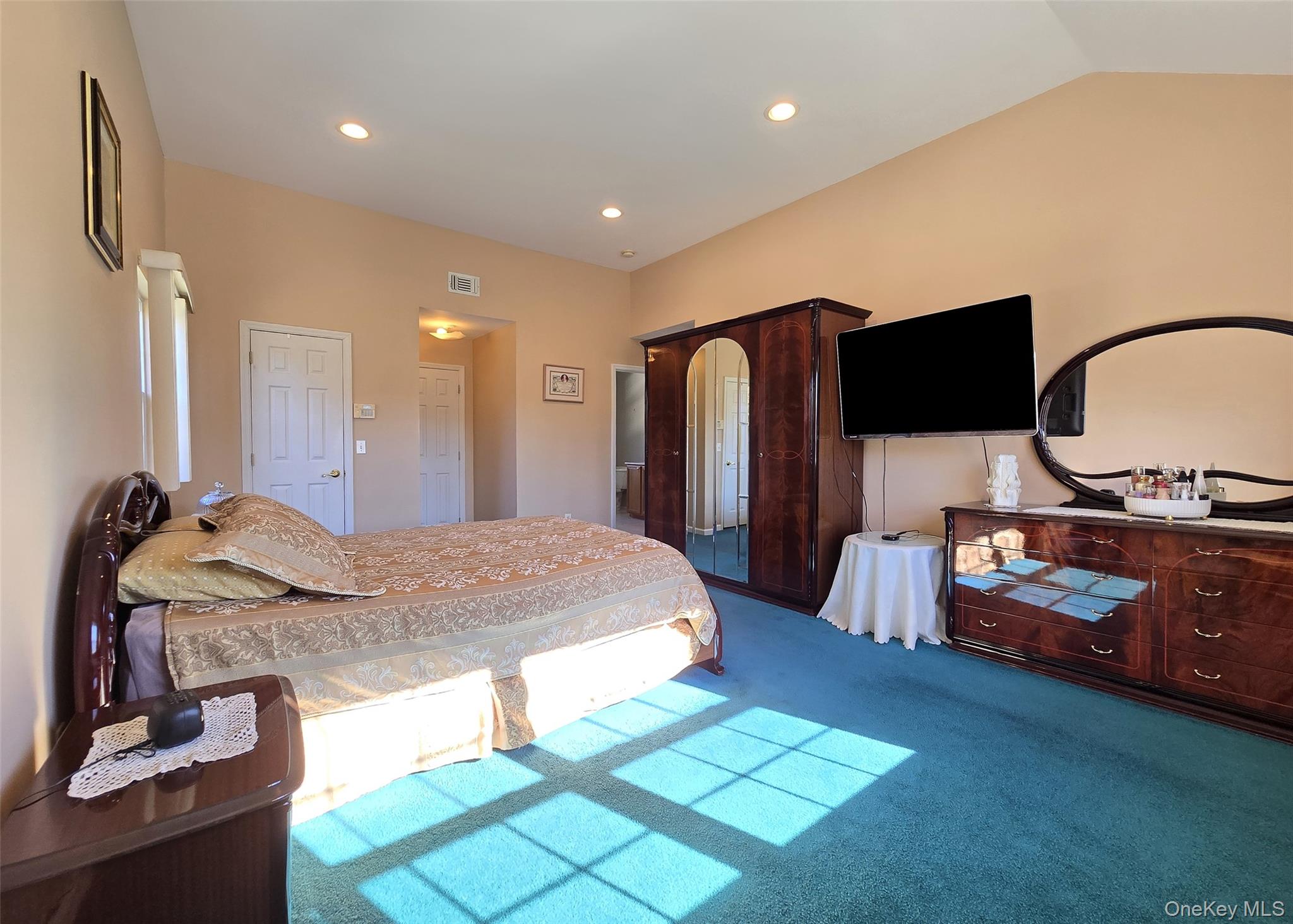 #15 photo, 5 North Street, サフォーク郡 Coram , NY 11727