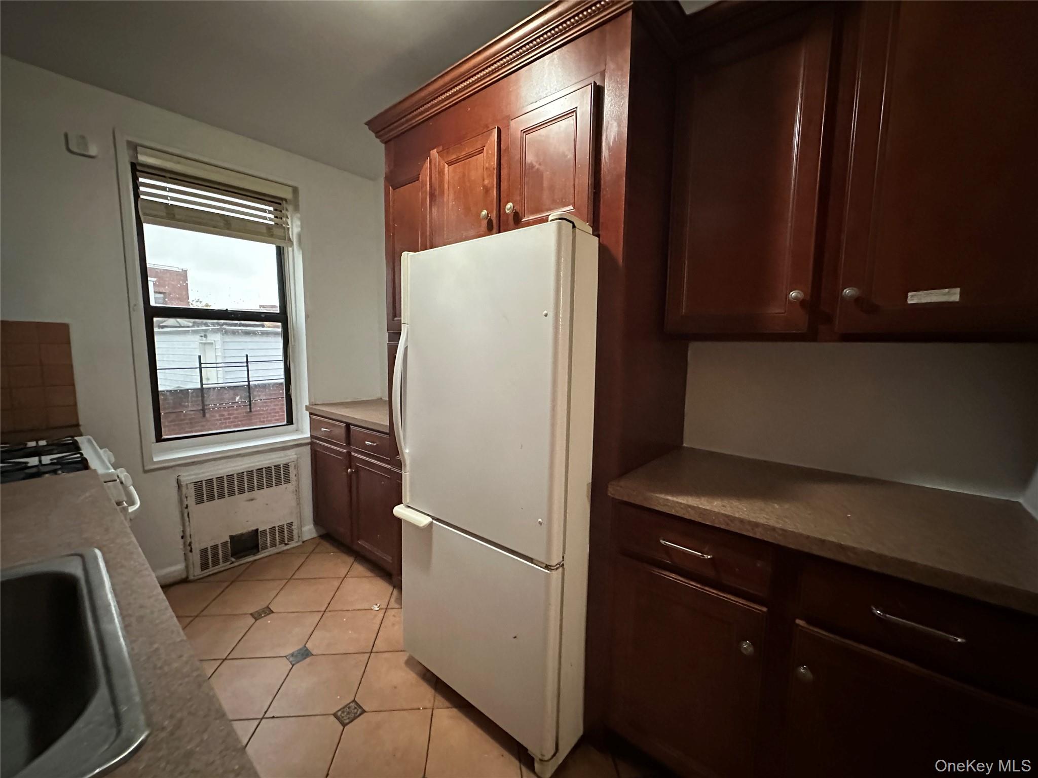 #8 photo, 141-60 84th Road, Briarwood , NY 11435