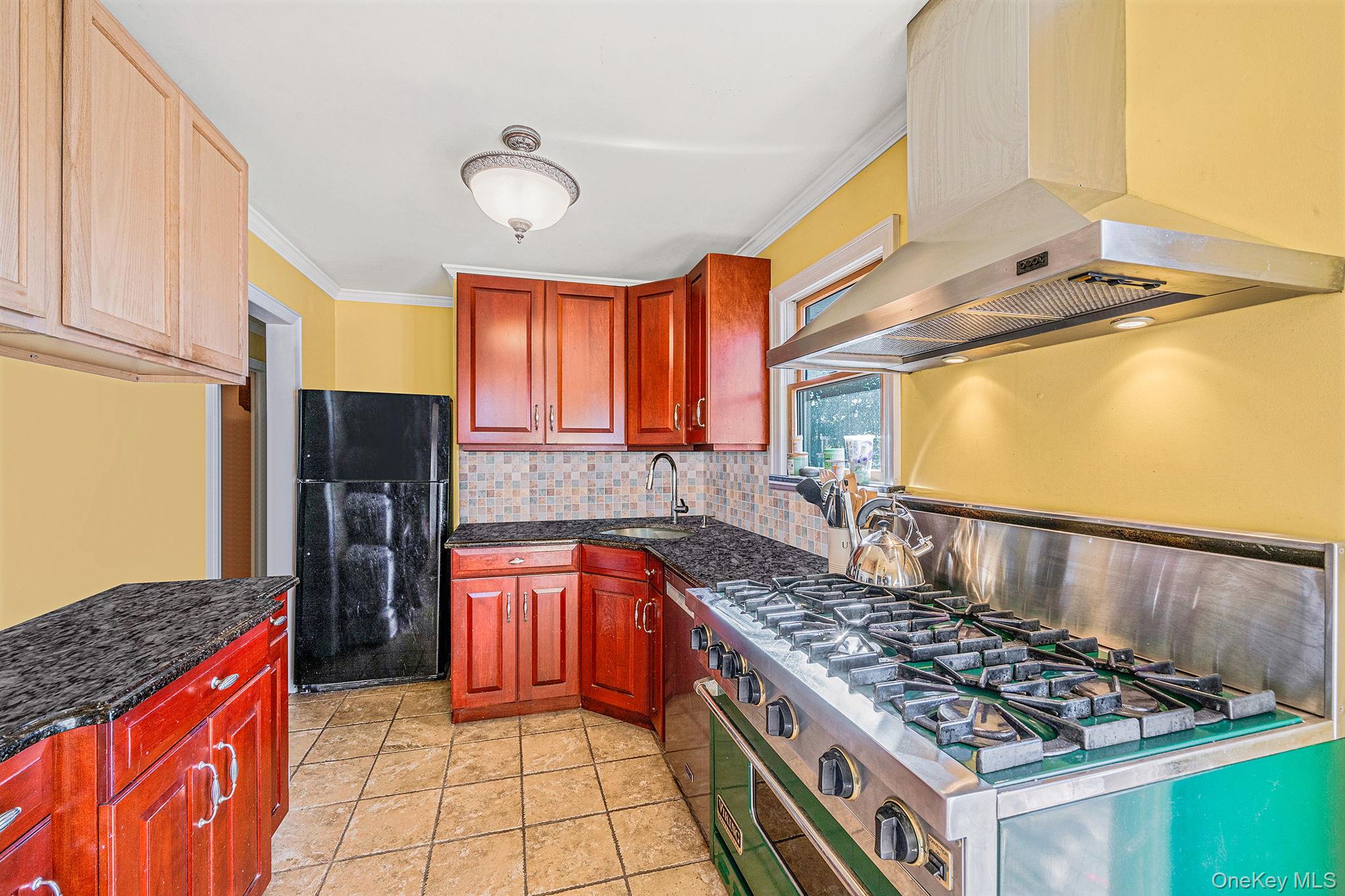 #12 photo, 712 Pineneck Road, ナッソー郡 Seaford , NY 11783