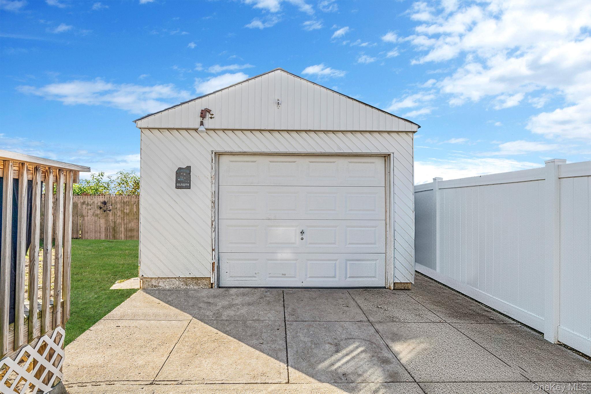 #3 photo, 712 Pineneck Road, ナッソー郡 Seaford , NY 11783