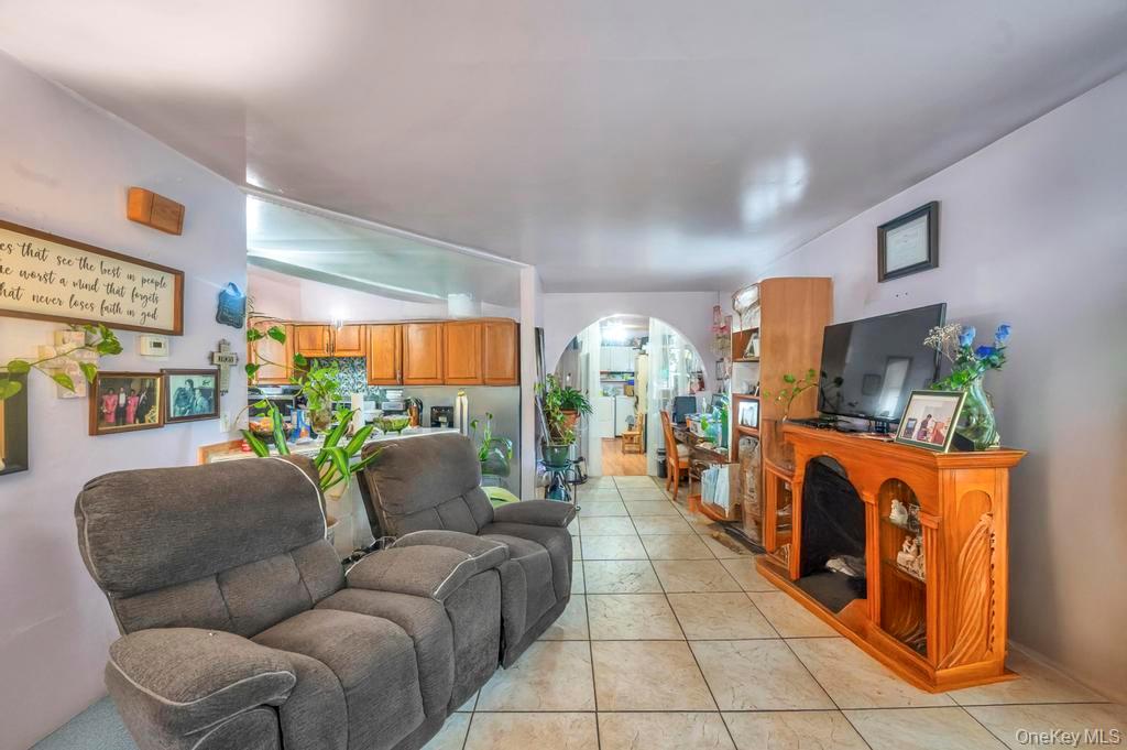 #10 photo, 182 Commack Road, サフォーク郡 Deer Park , NY 11729