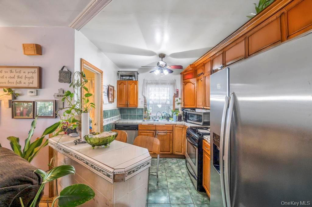 #13 photo, 182 Commack Road, サフォーク郡 Deer Park , NY 11729