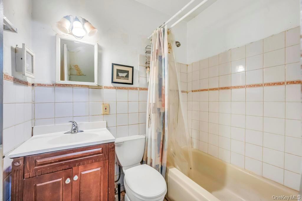 #15 photo, 182 Commack Road, サフォーク郡 Deer Park , NY 11729