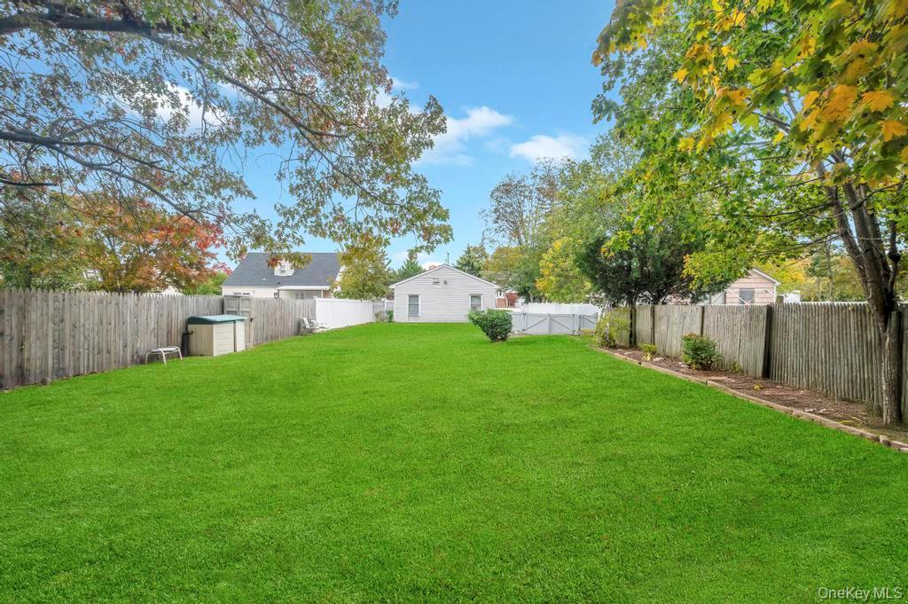 #5 photo, 182 Commack Road, サフォーク郡 Deer Park , NY 11729