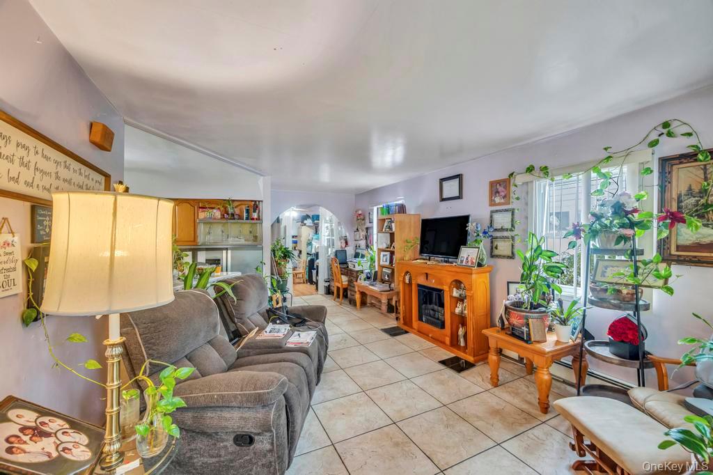 #9 photo, 182 Commack Road, サフォーク郡 Deer Park , NY 11729