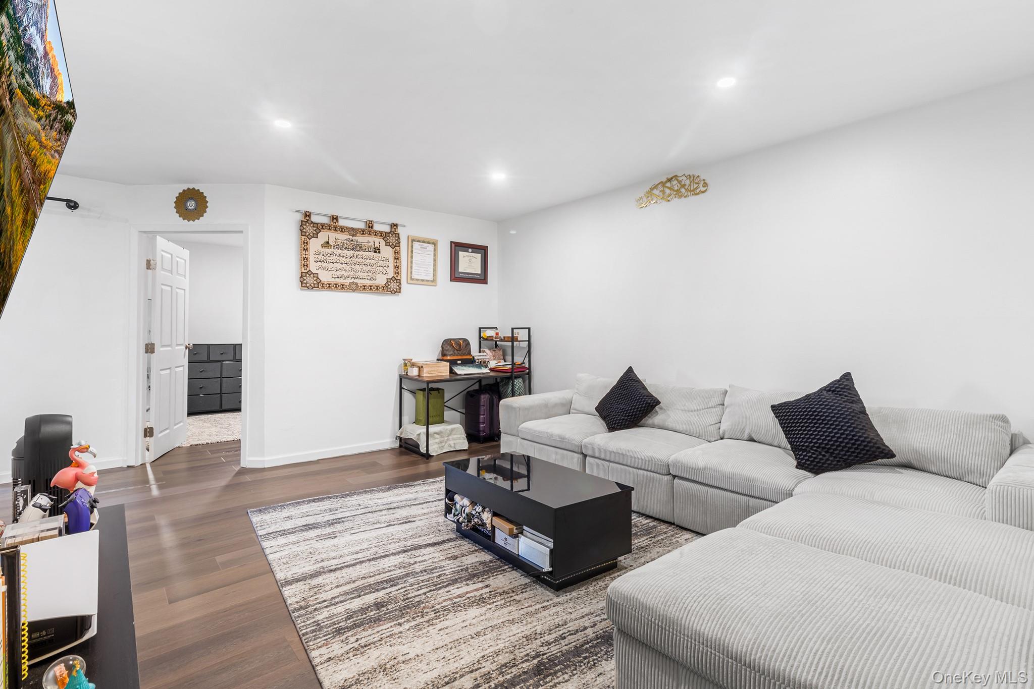 #1 photo, 20 Wendell Avenue, Hempstead , NY 11550