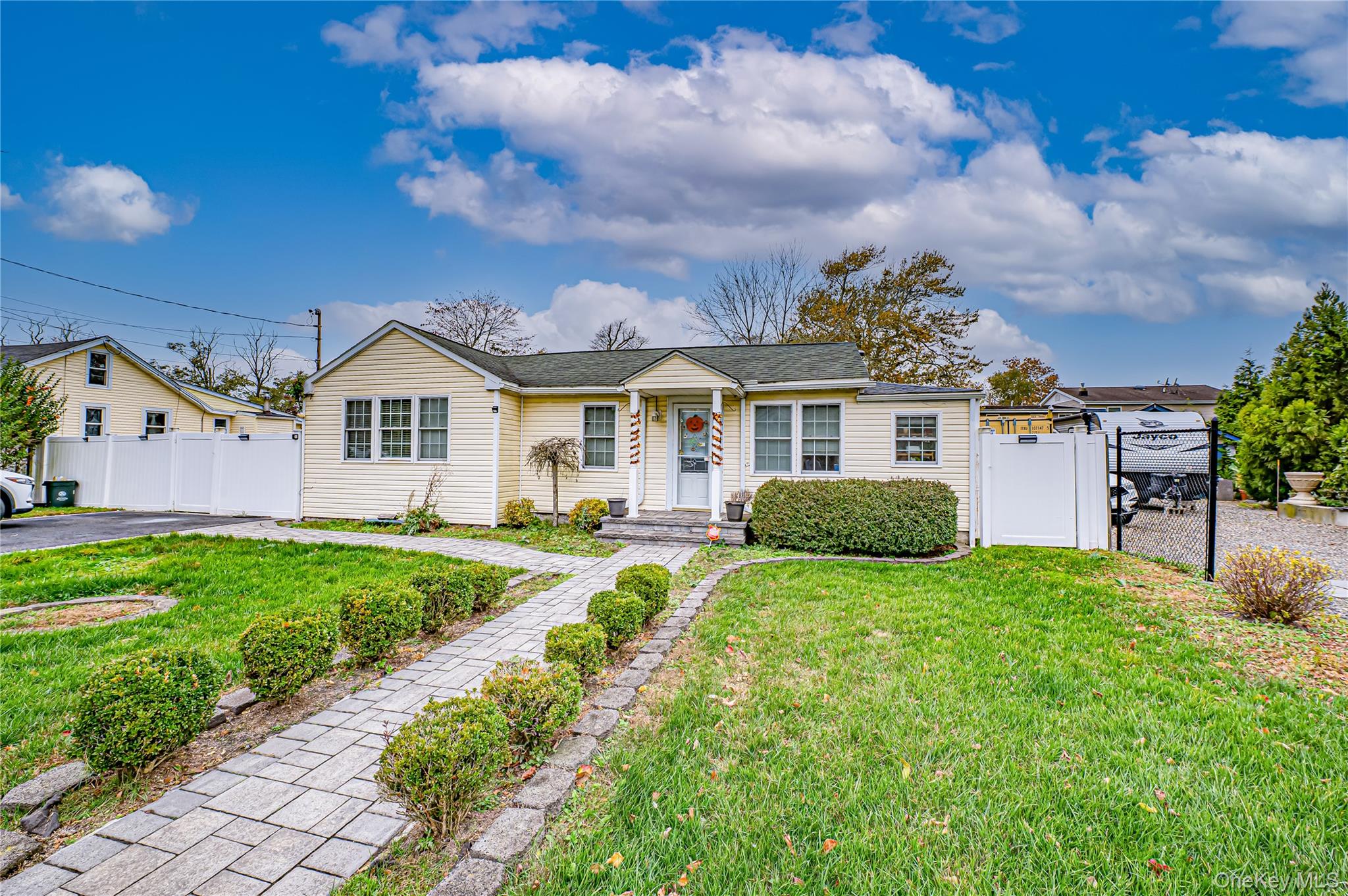 #2 photo, 96 Huntington Drive, サフォーク郡 Mastic Beach , NY 11951