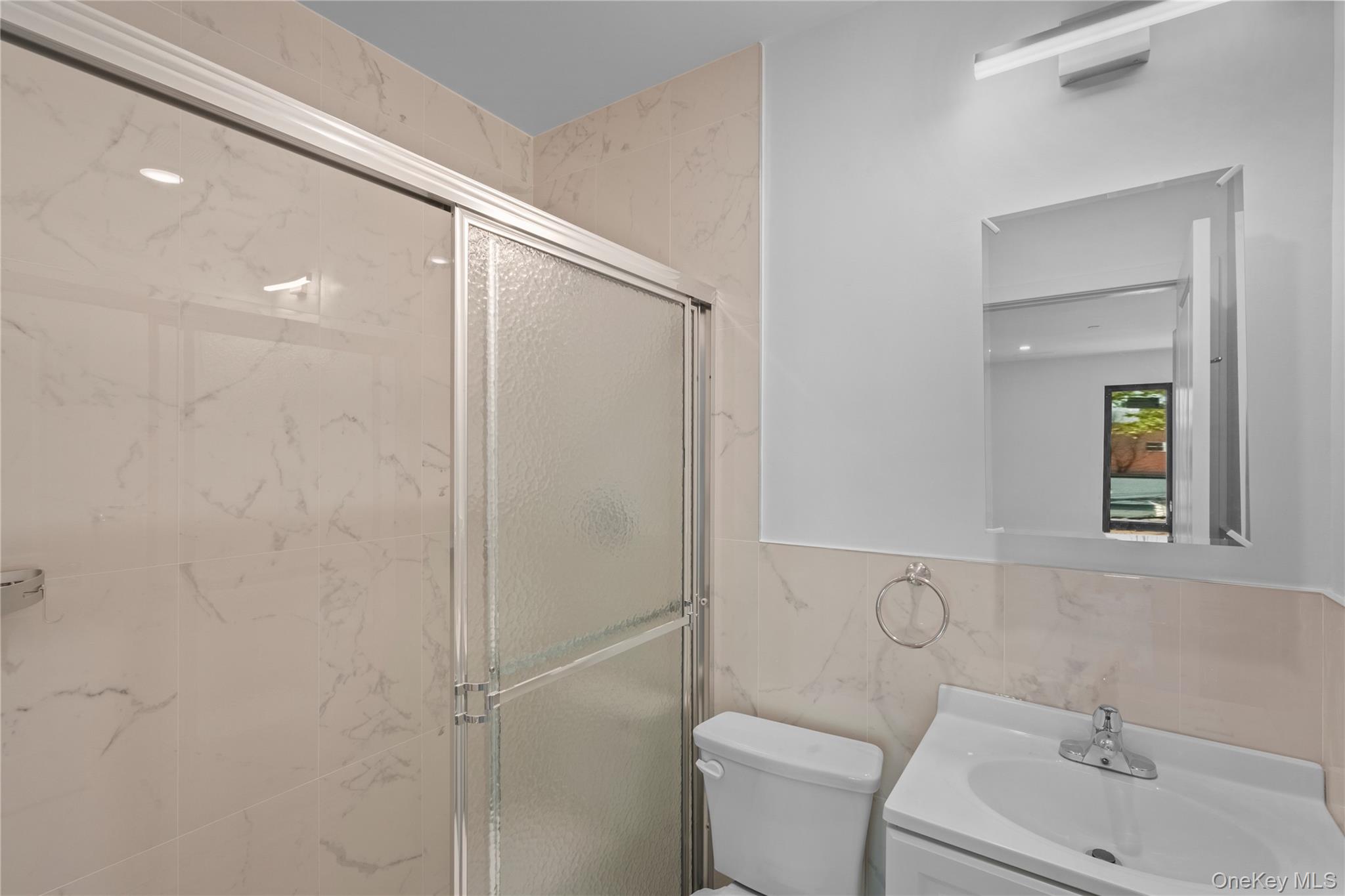 #12 photo, 213-41 38th Ave, クイーンズ区 Bayside , NY 11361