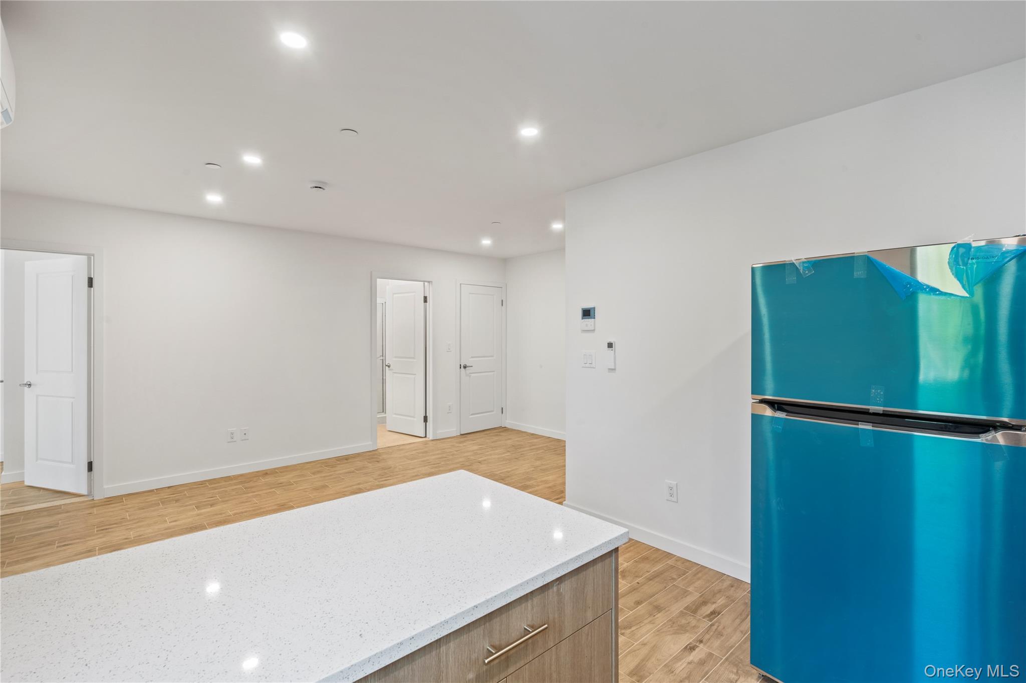 #6 photo, 213-41 38th Ave, クイーンズ区 Bayside , NY 11361