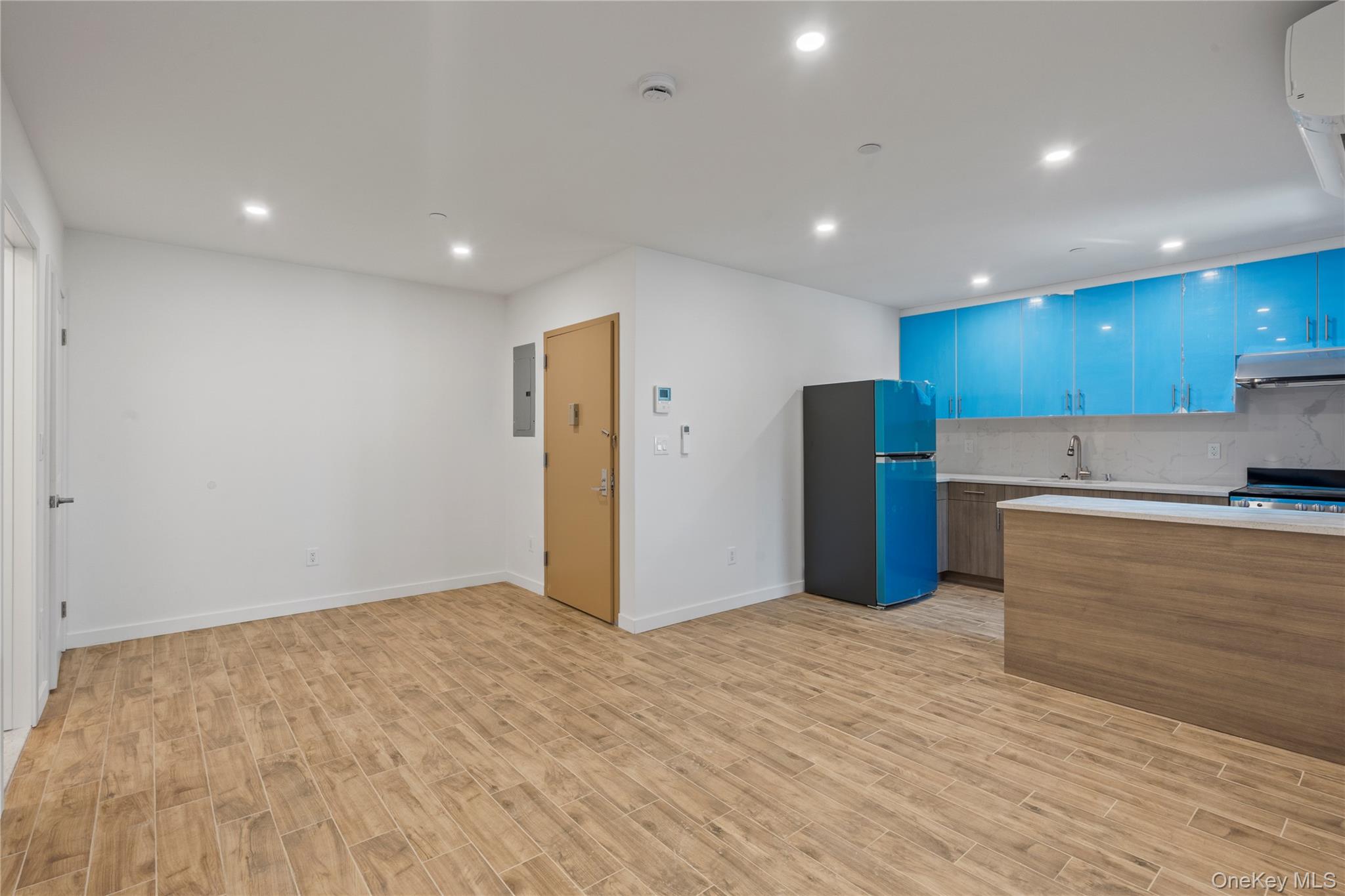 #8 photo, 213-41 38th Ave, クイーンズ区 Bayside , NY 11361