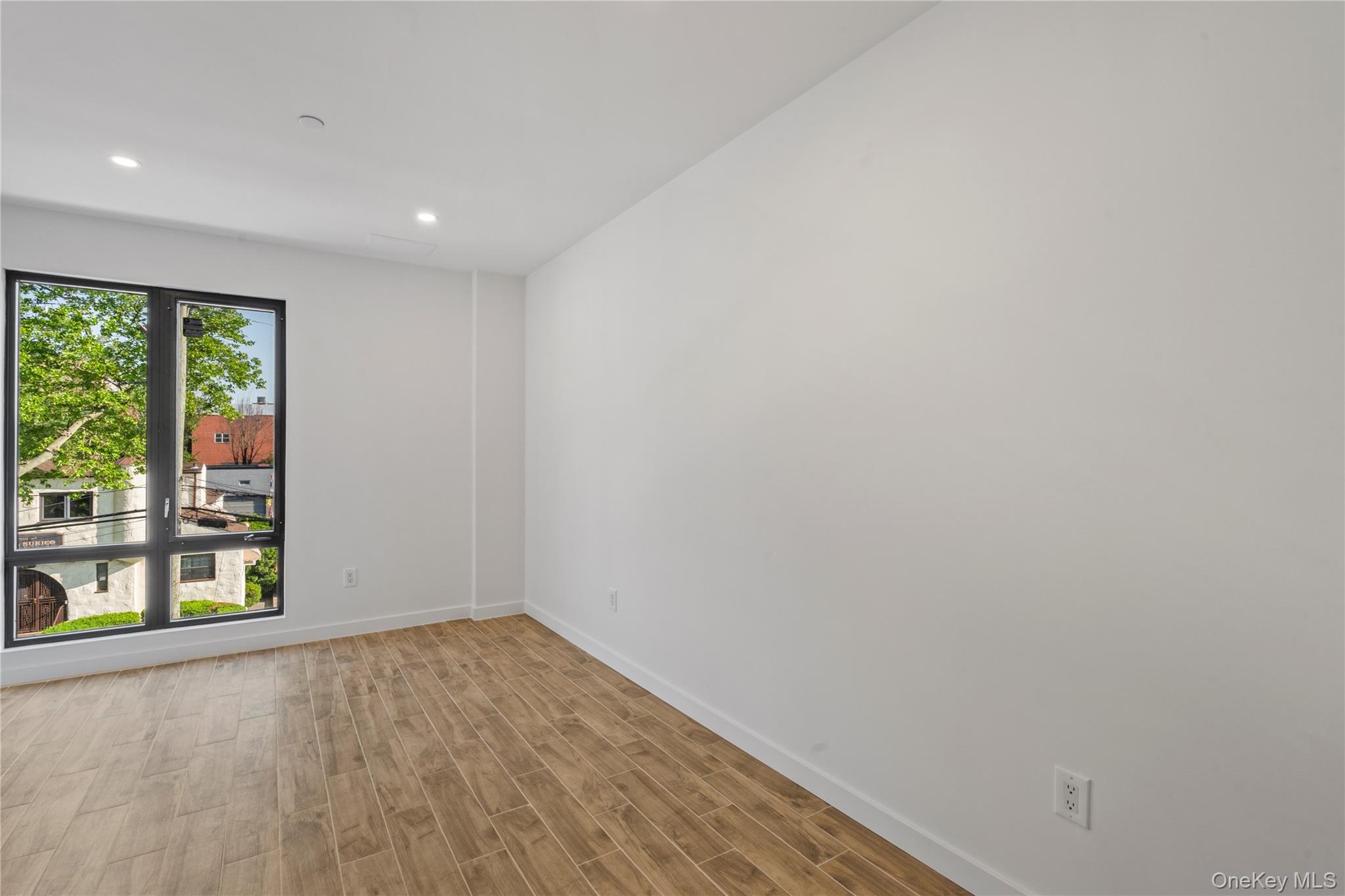 #9 photo, 213-41 38th Ave, クイーンズ区 Bayside , NY 11361