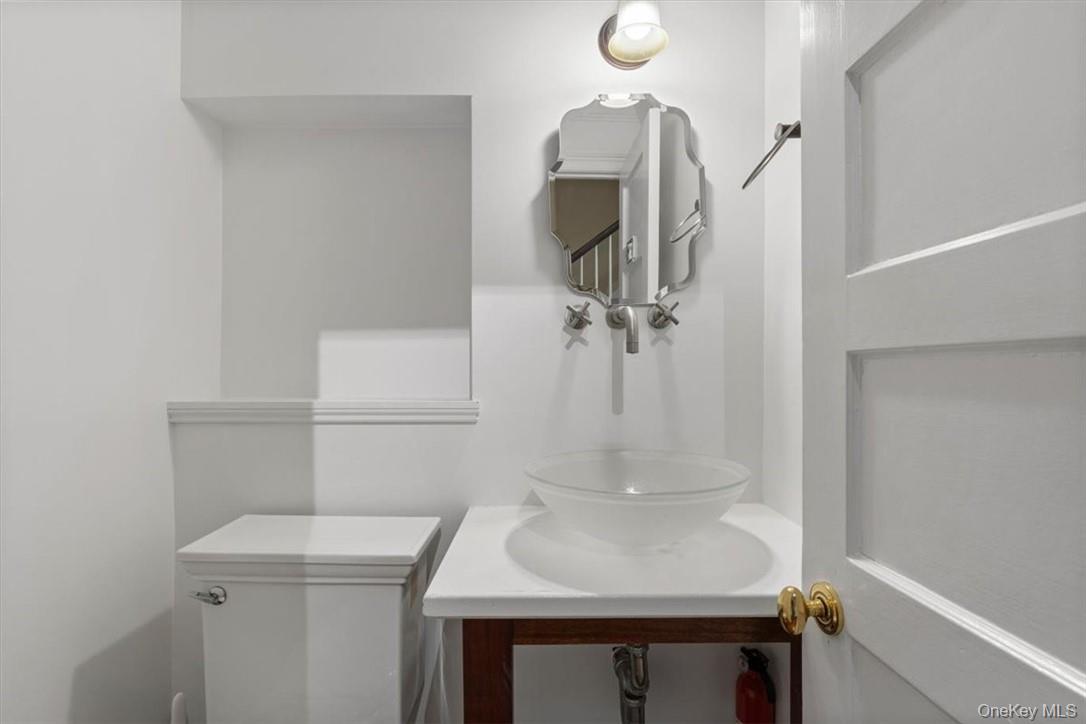 #9 photo, 11 Billington Court, Rye , NY 10580