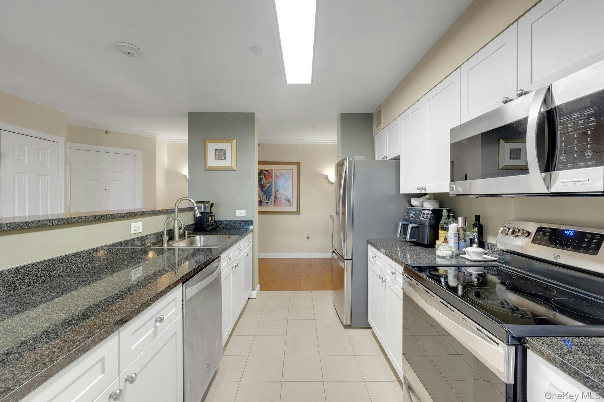 #8 photo, 300 Mamaroneck Avenue, White Plains , NY 10605