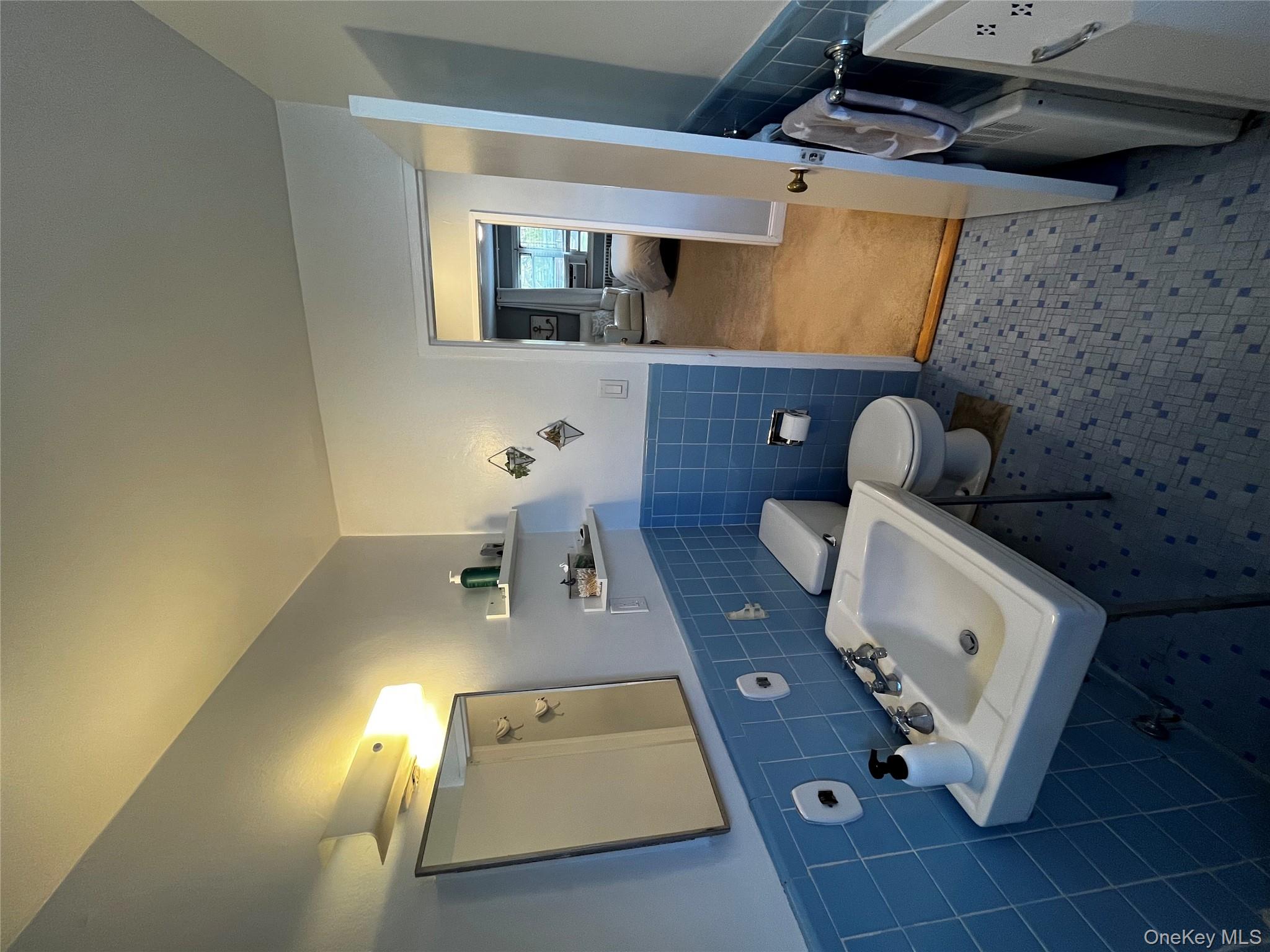 #10 photo, 121 N Broadway, White Plains , NY 10603