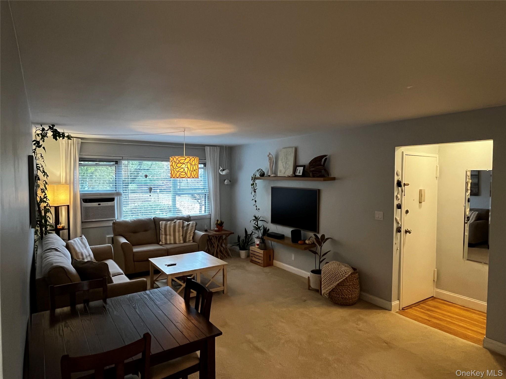 #2 photo, 121 N Broadway, White Plains , NY 10603