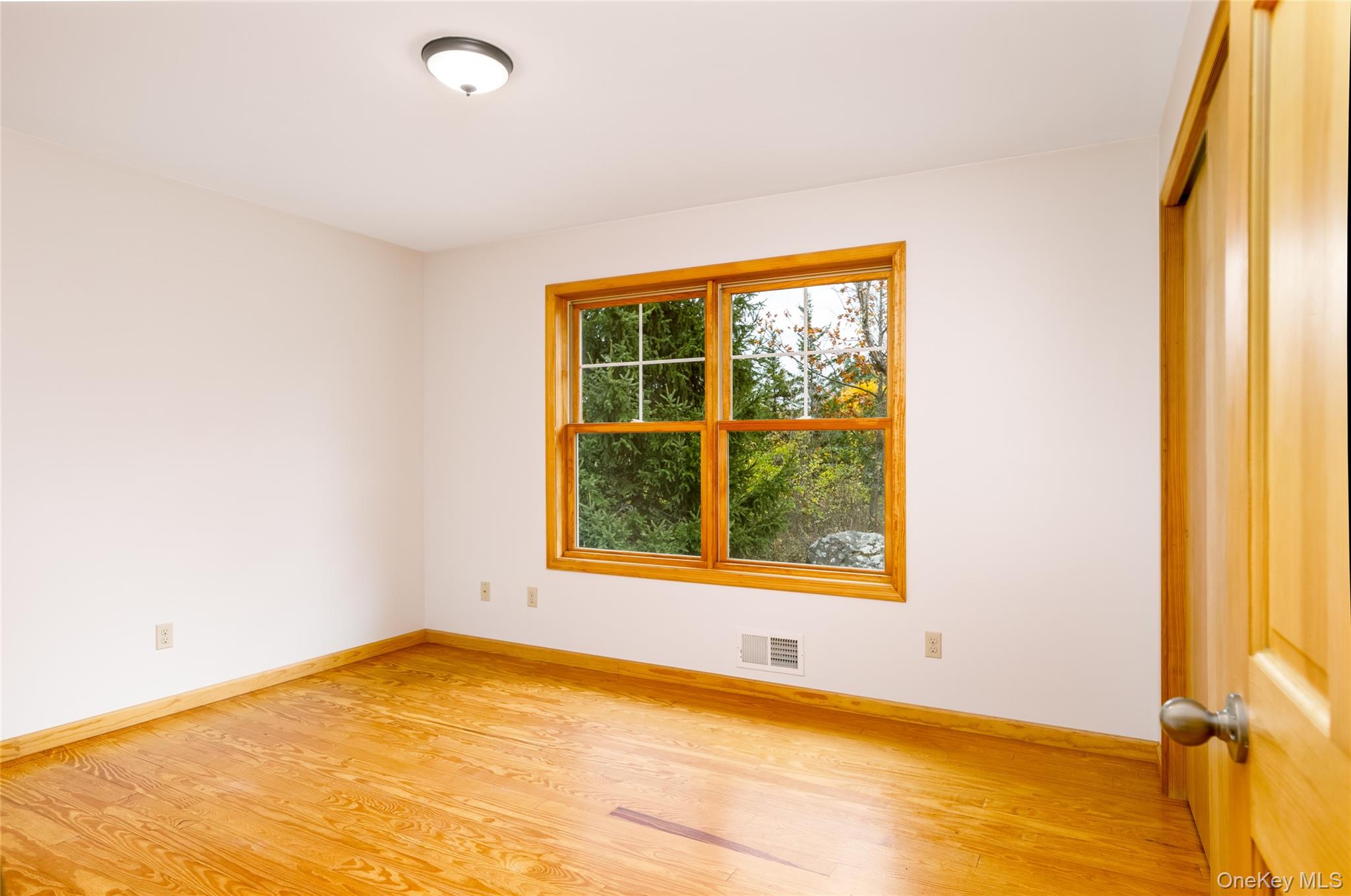 #13 photo, 9 Bobcat Lane, Staatsburg , NY 12580