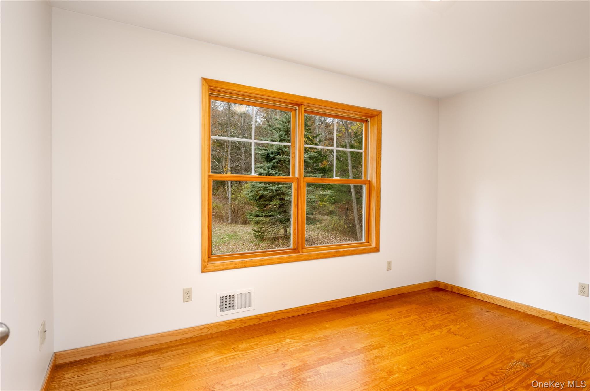 #16 photo, 9 Bobcat Lane, Staatsburg , NY 12580