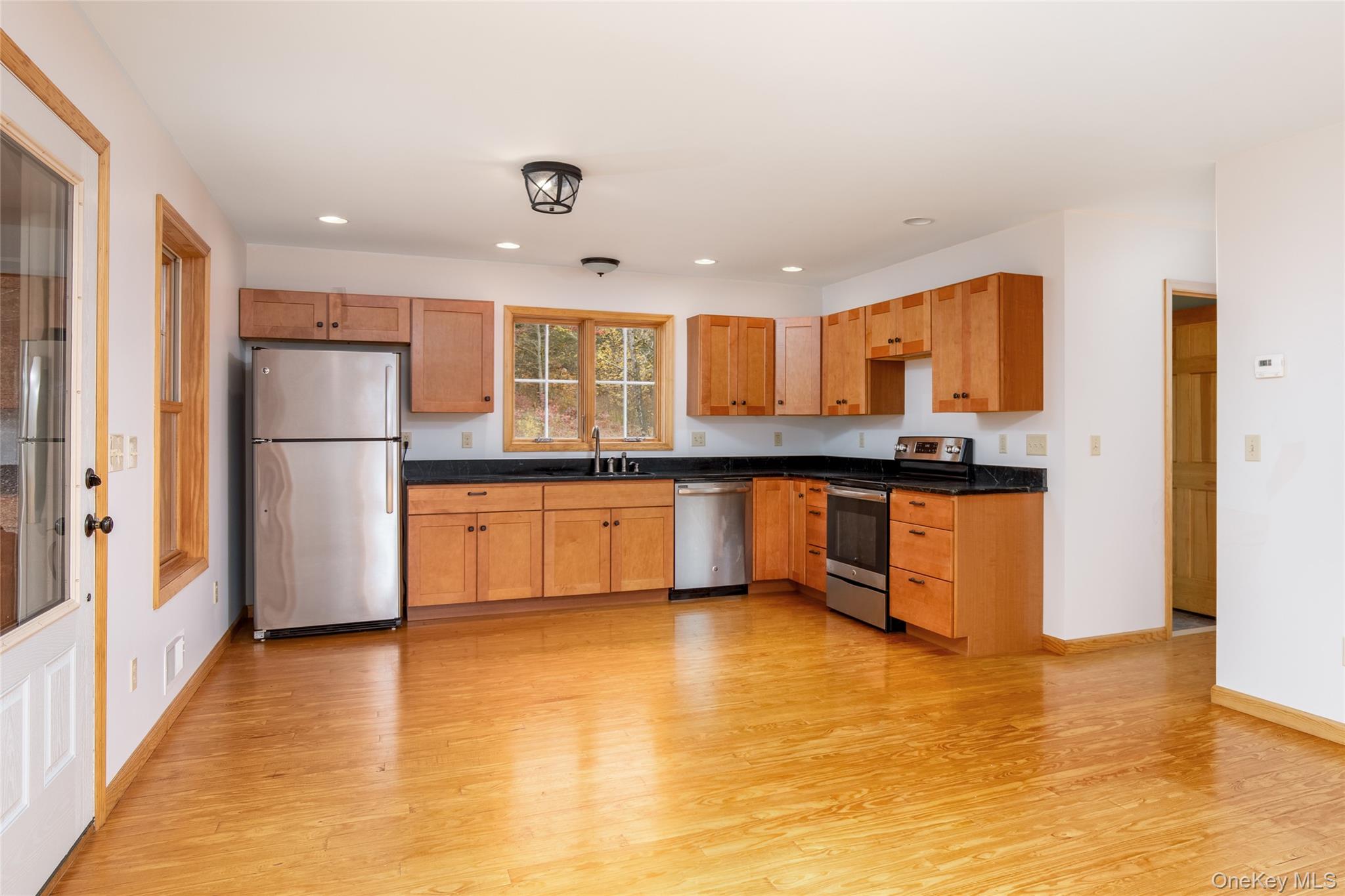 #6 photo, 9 Bobcat Lane, Staatsburg , NY 12580