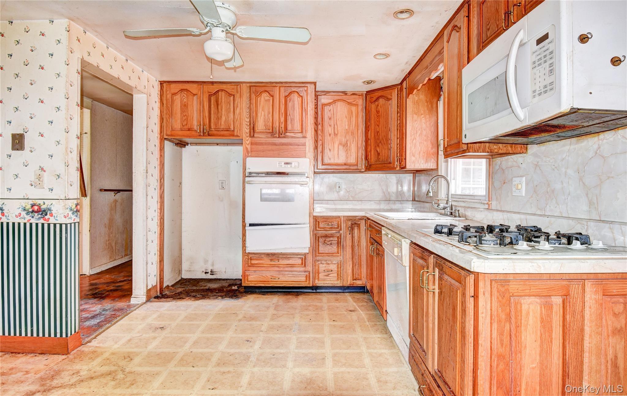 #10 photo, 4 Parade Place, New Windsor , NY 12553