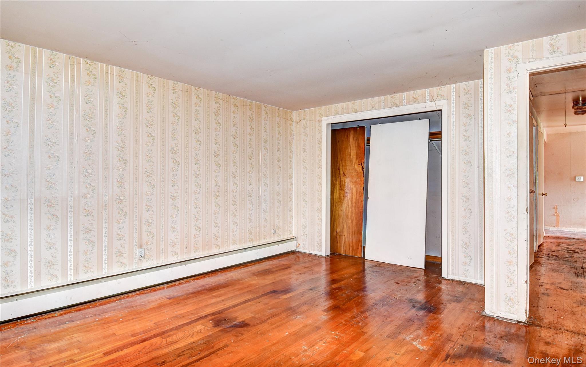 #14 photo, 4 Parade Place, New Windsor , NY 12553