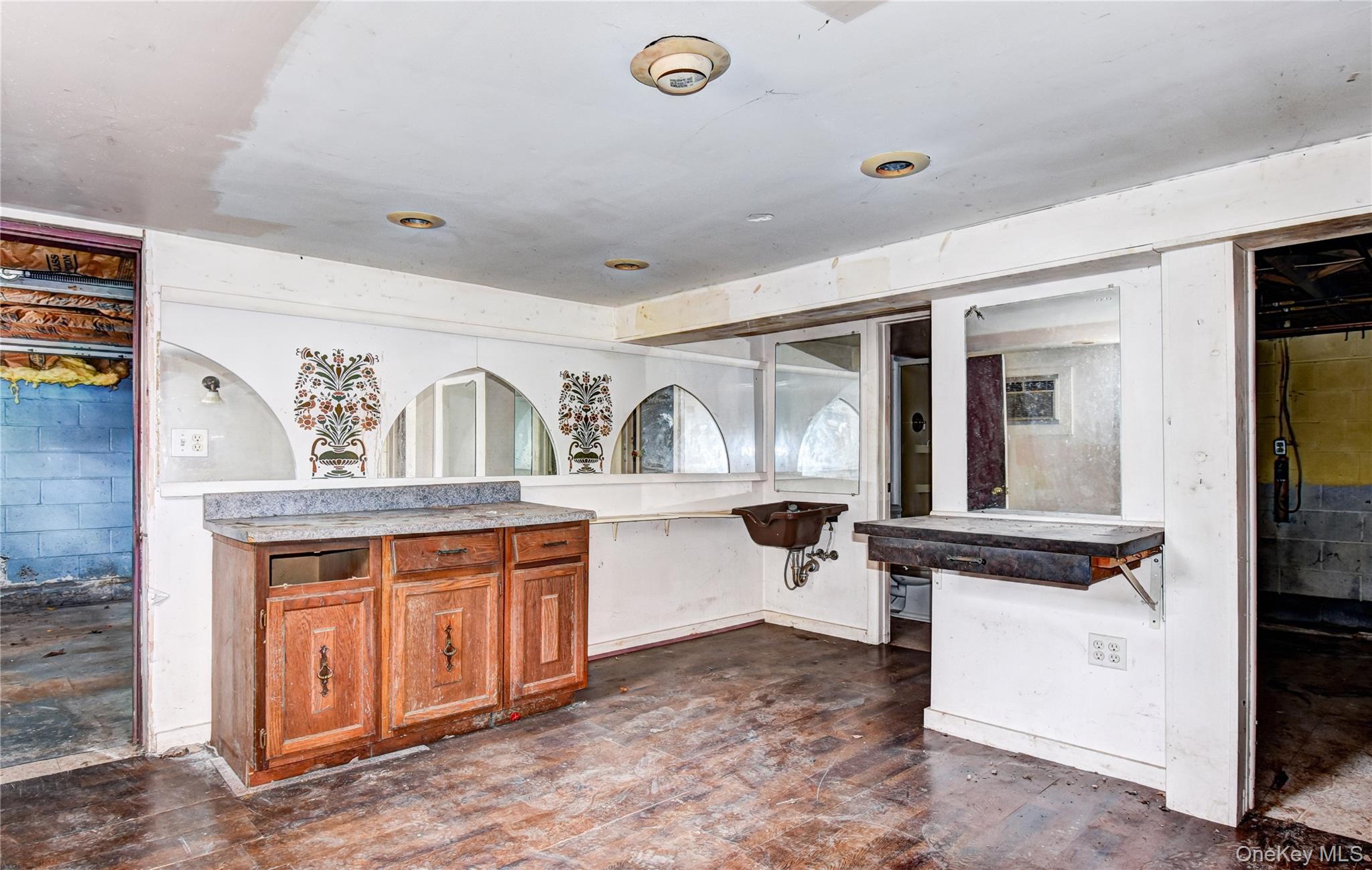 #16 photo, 4 Parade Place, New Windsor , NY 12553