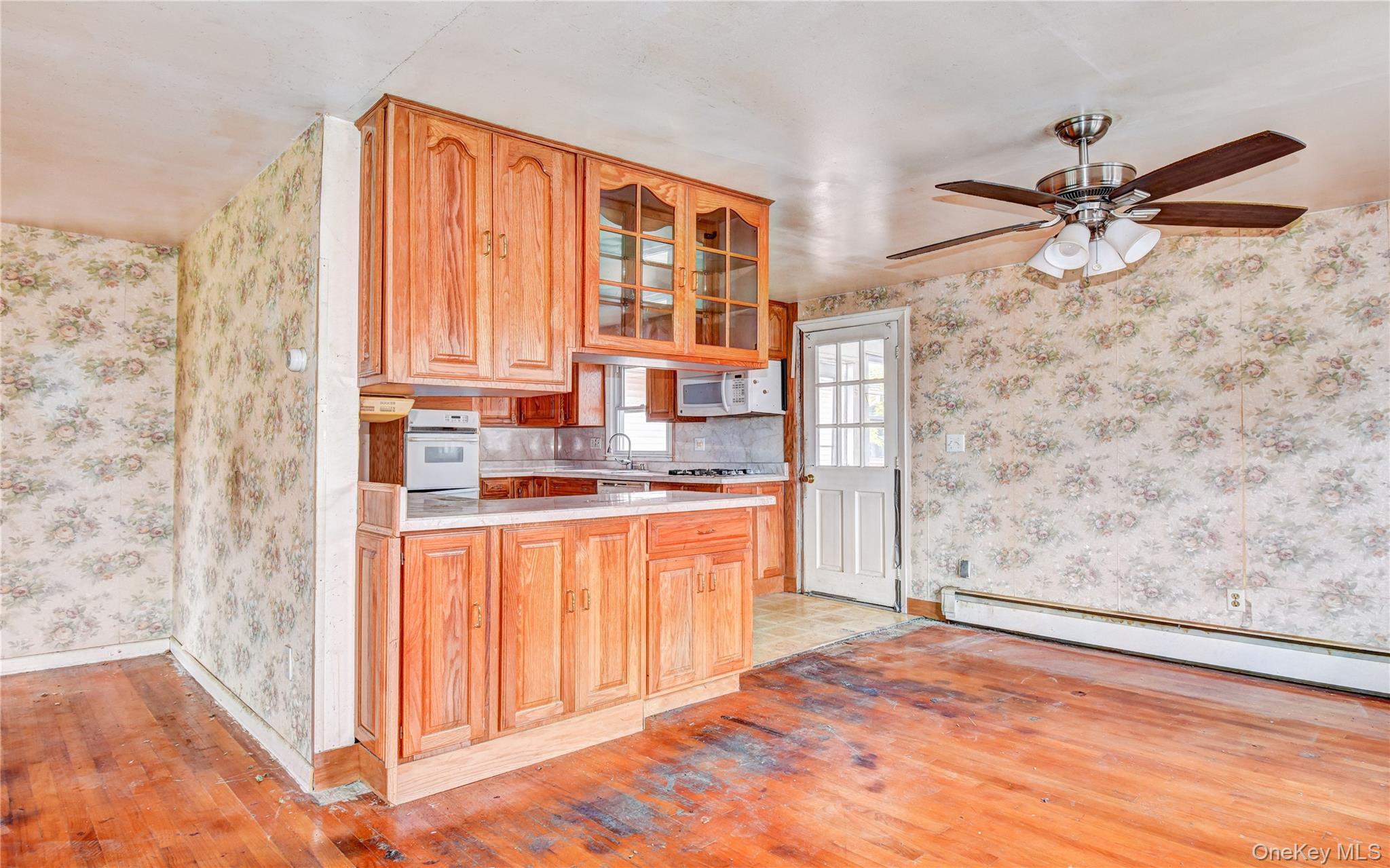 #8 photo, 4 Parade Place, New Windsor , NY 12553