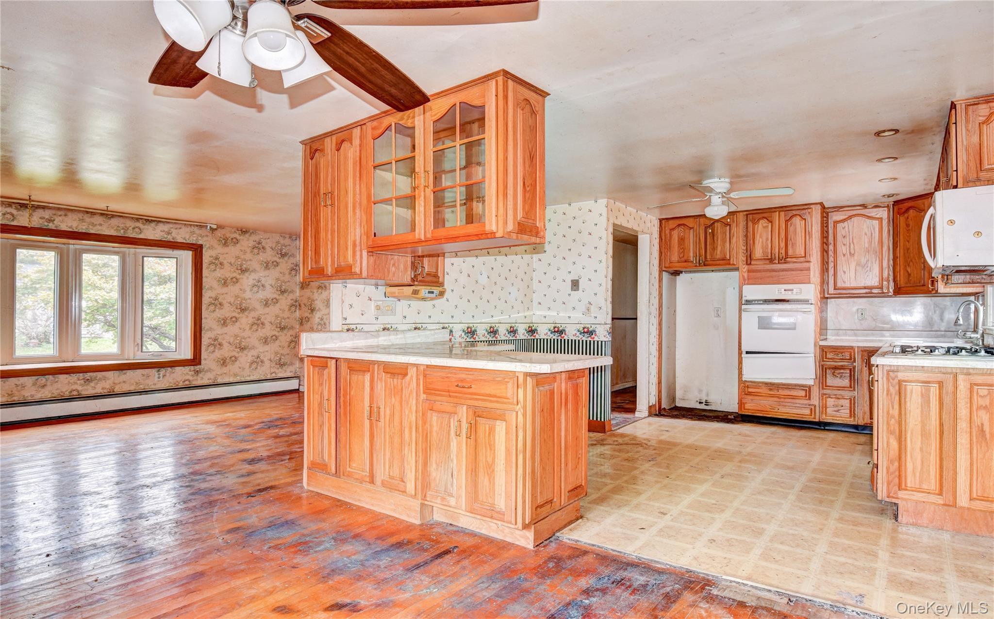 #9 photo, 4 Parade Place, New Windsor , NY 12553