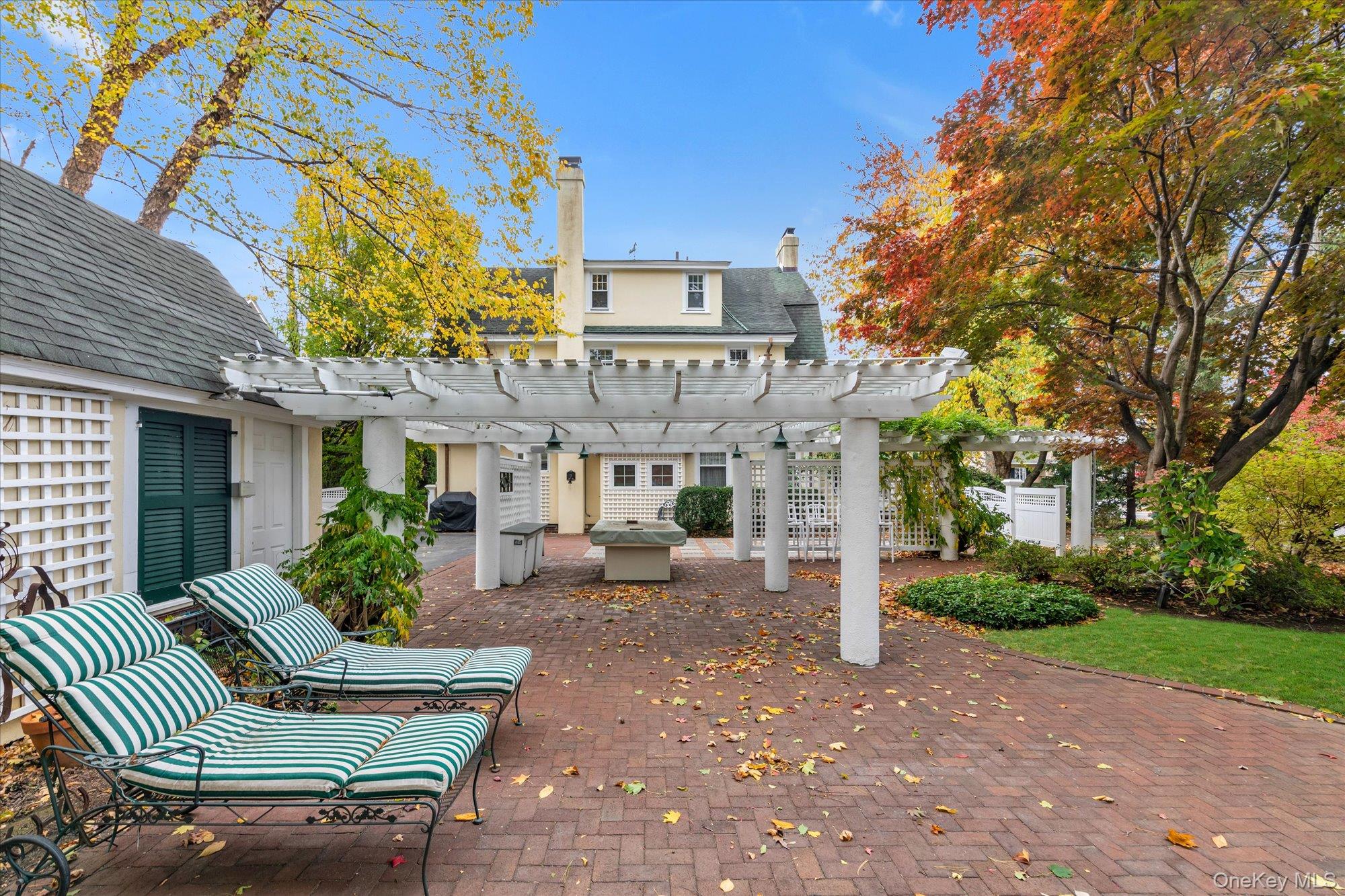 #12 photo, 125 Stratford Avenue, Garden City , NY 11530