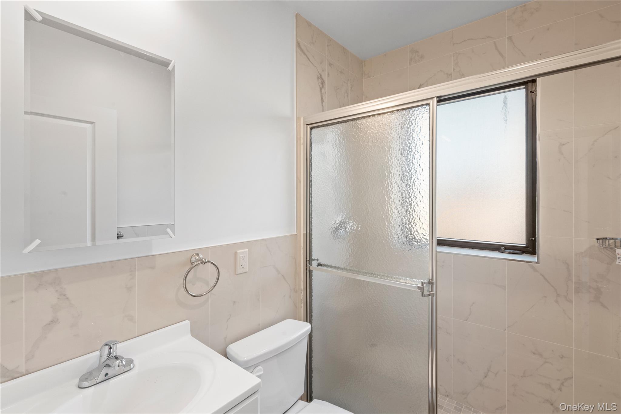 #4 photo, 213-41 38th Ave, クイーンズ区 Bayside , NY 11361